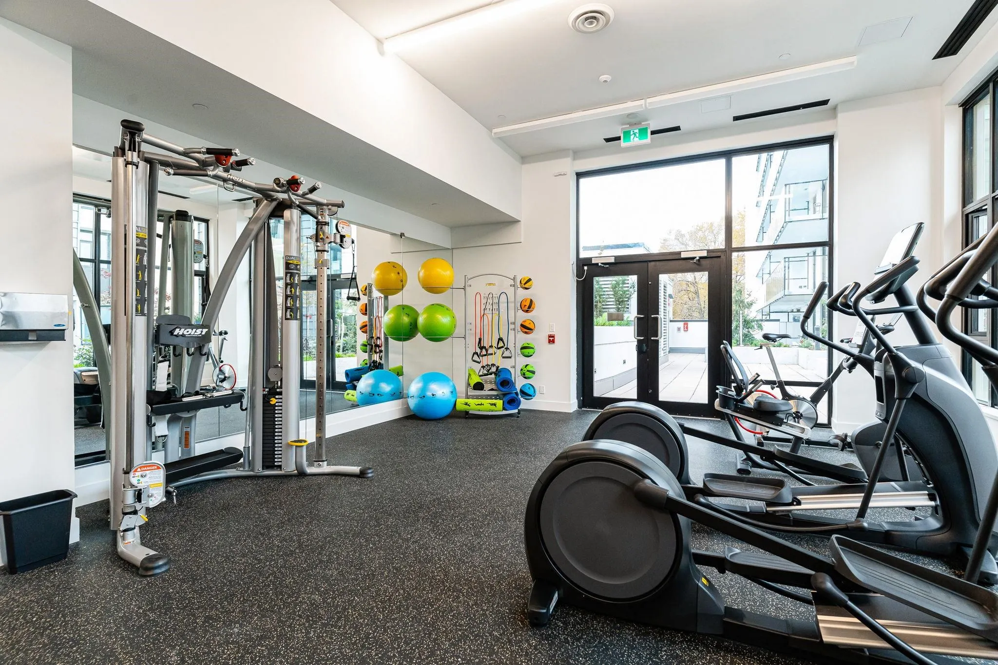 403 1471 Hunter Street