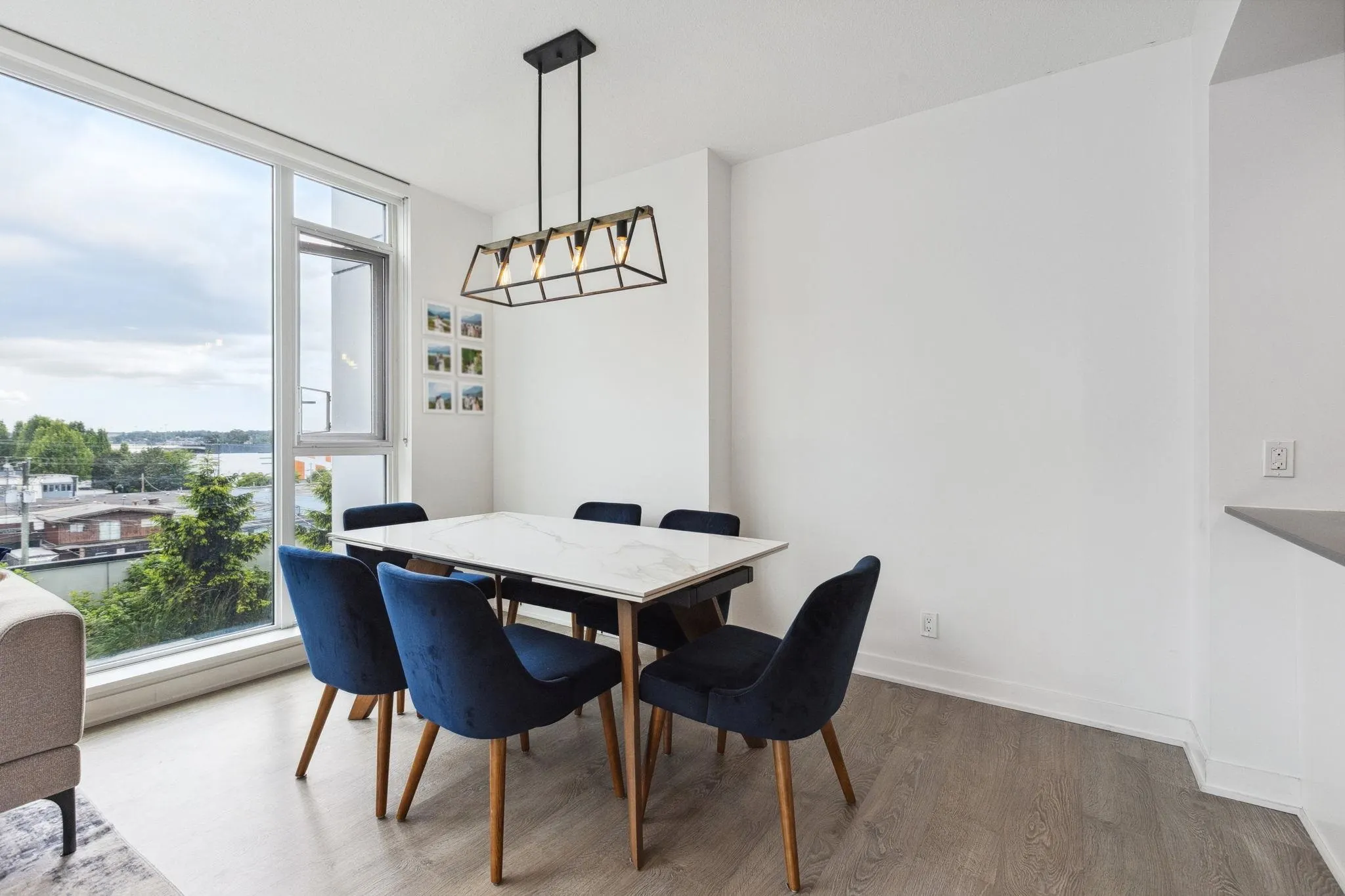 403 1471 Hunter Street