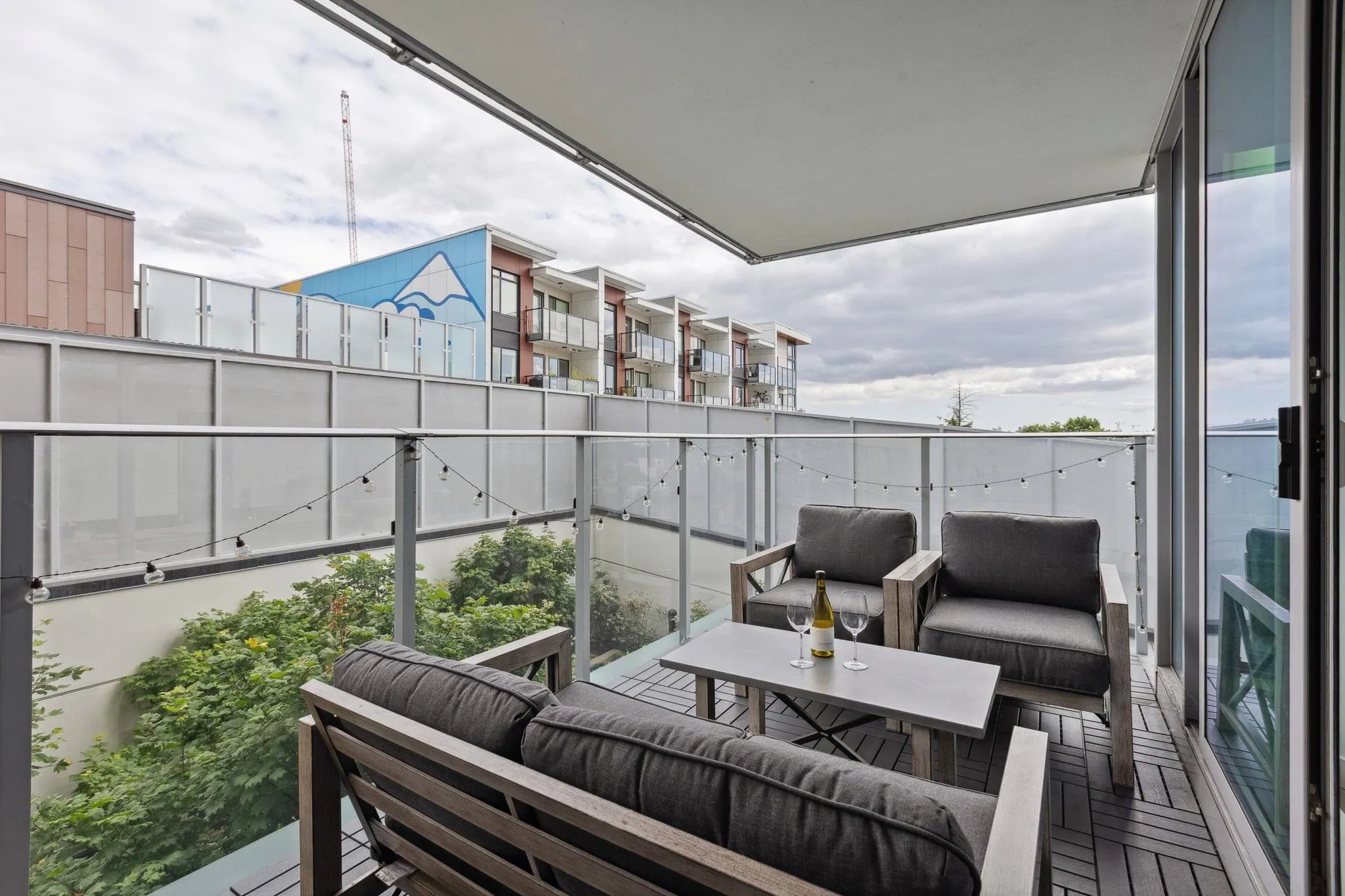 403 1471 Hunter Street