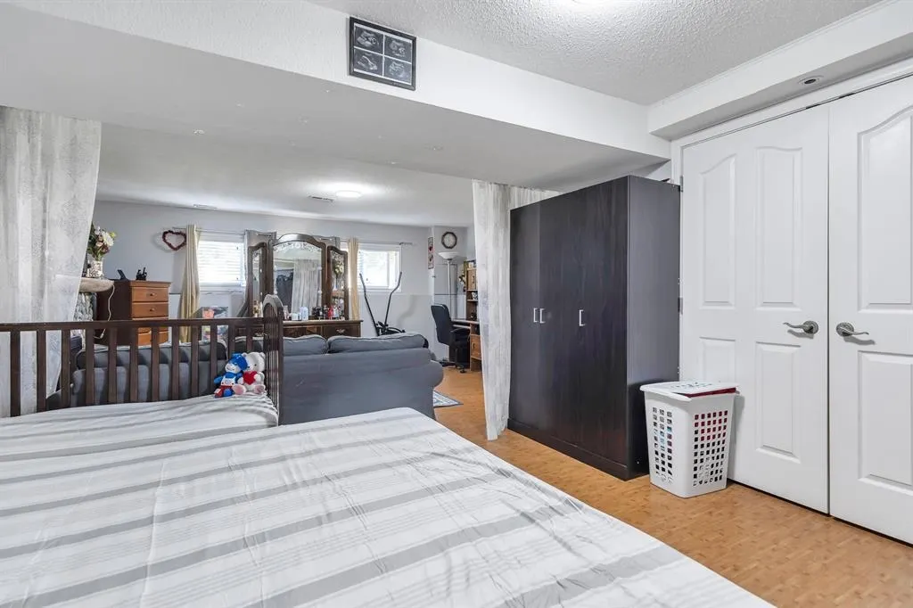 32678 Pandora Avenue