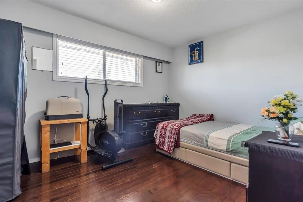 32678 Pandora Avenue