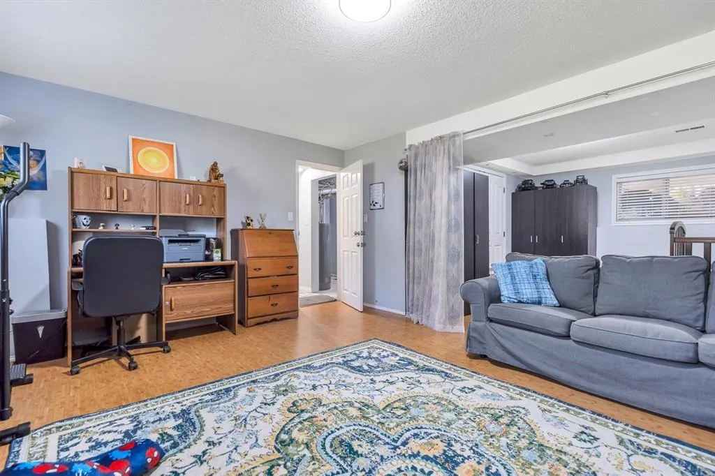 32678 Pandora Avenue