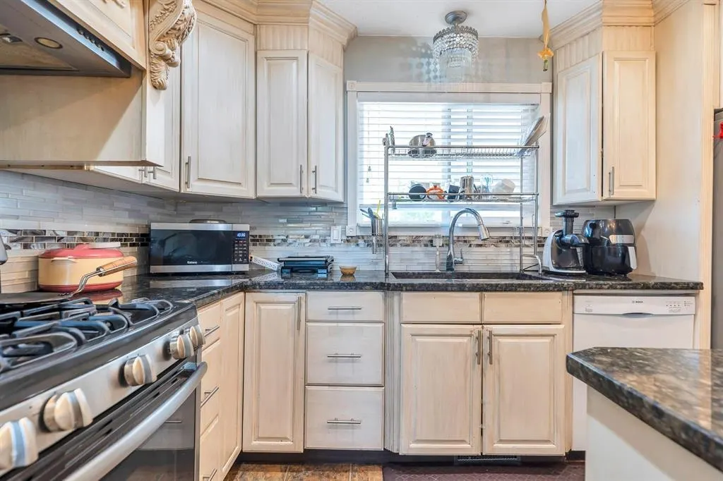 32678 Pandora Avenue