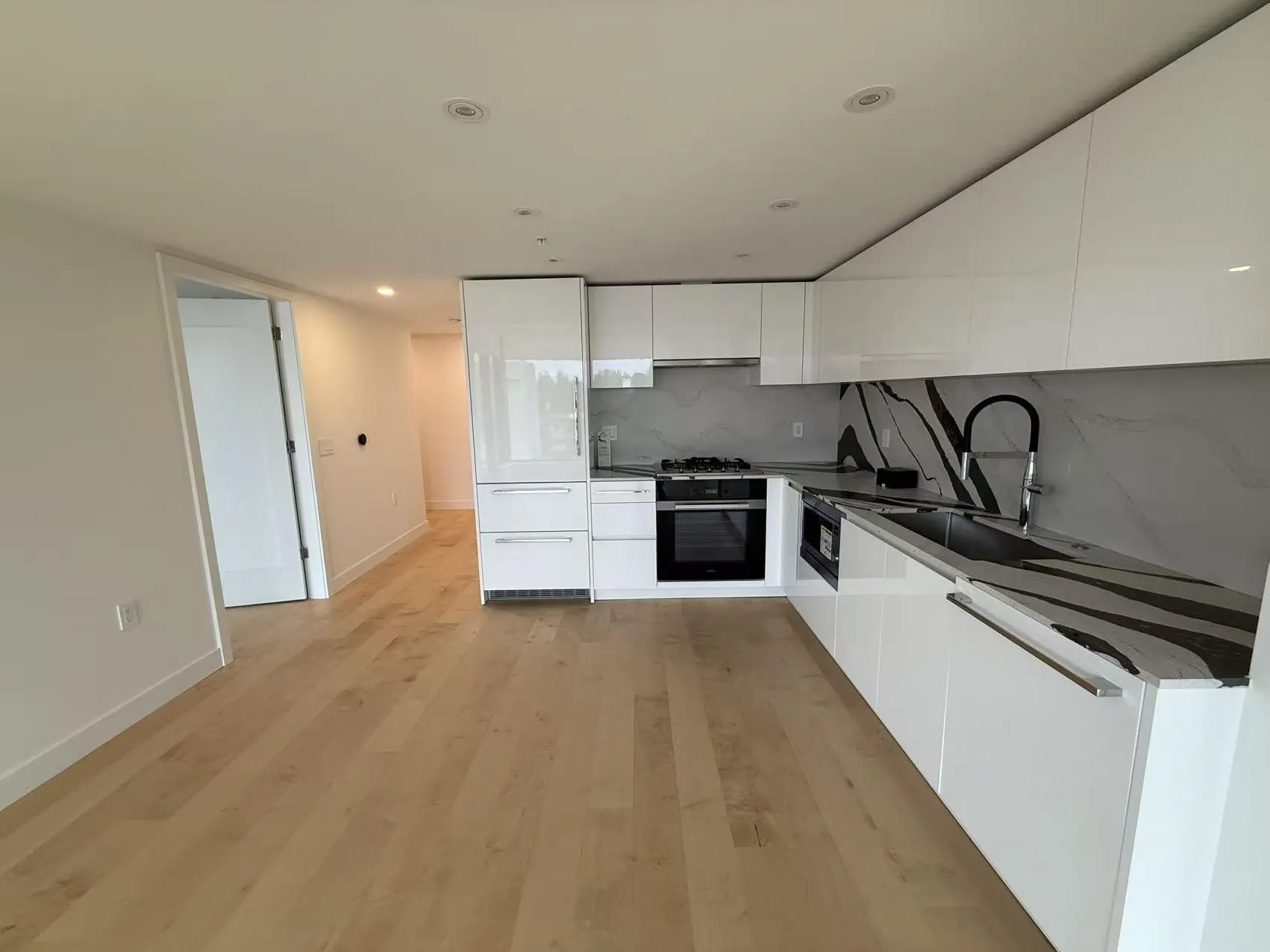 501 135 13th E Street