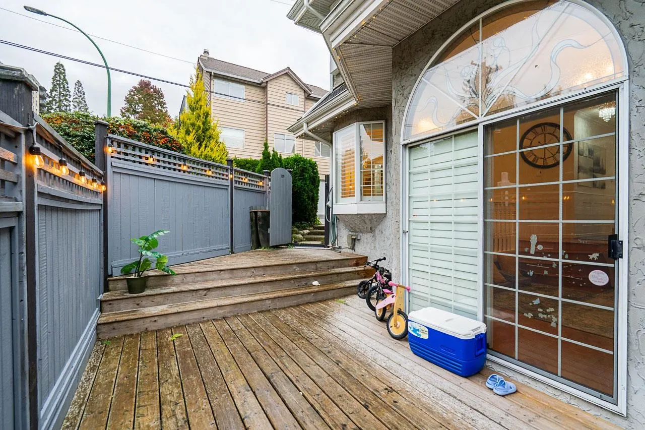 109 216 E 6th Street