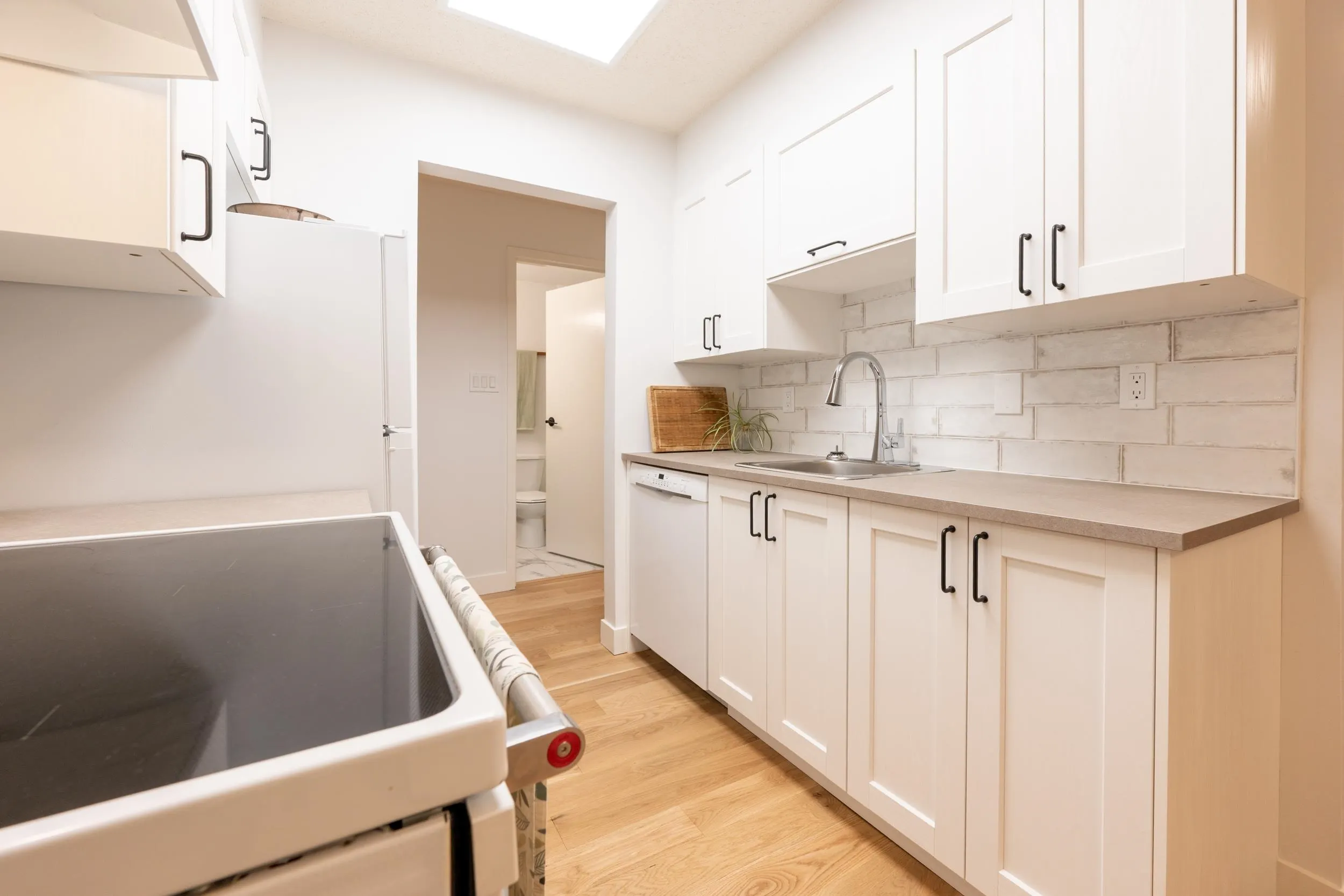 117 265 E 15th Avenue