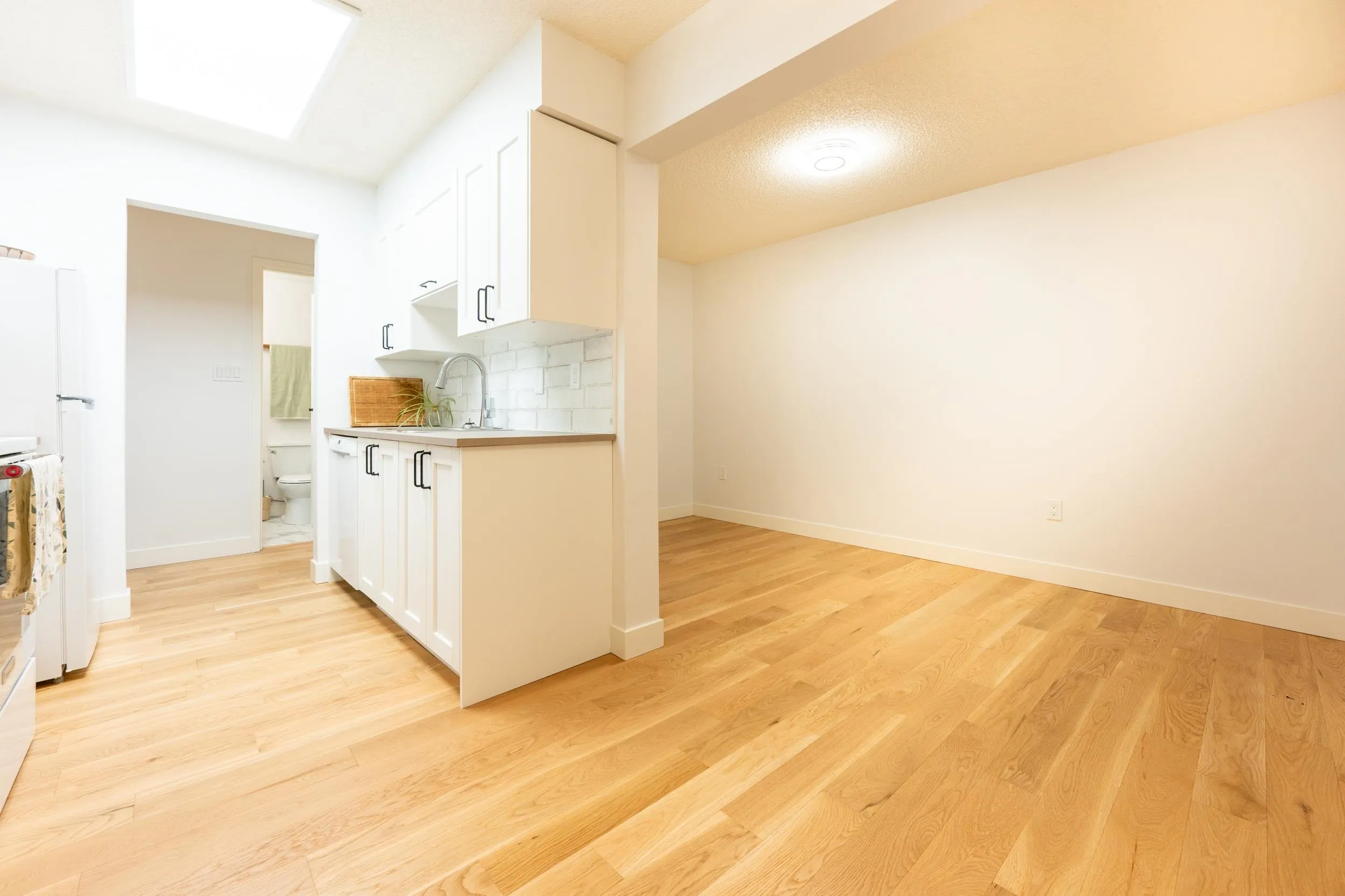 117 265 E 15th Avenue