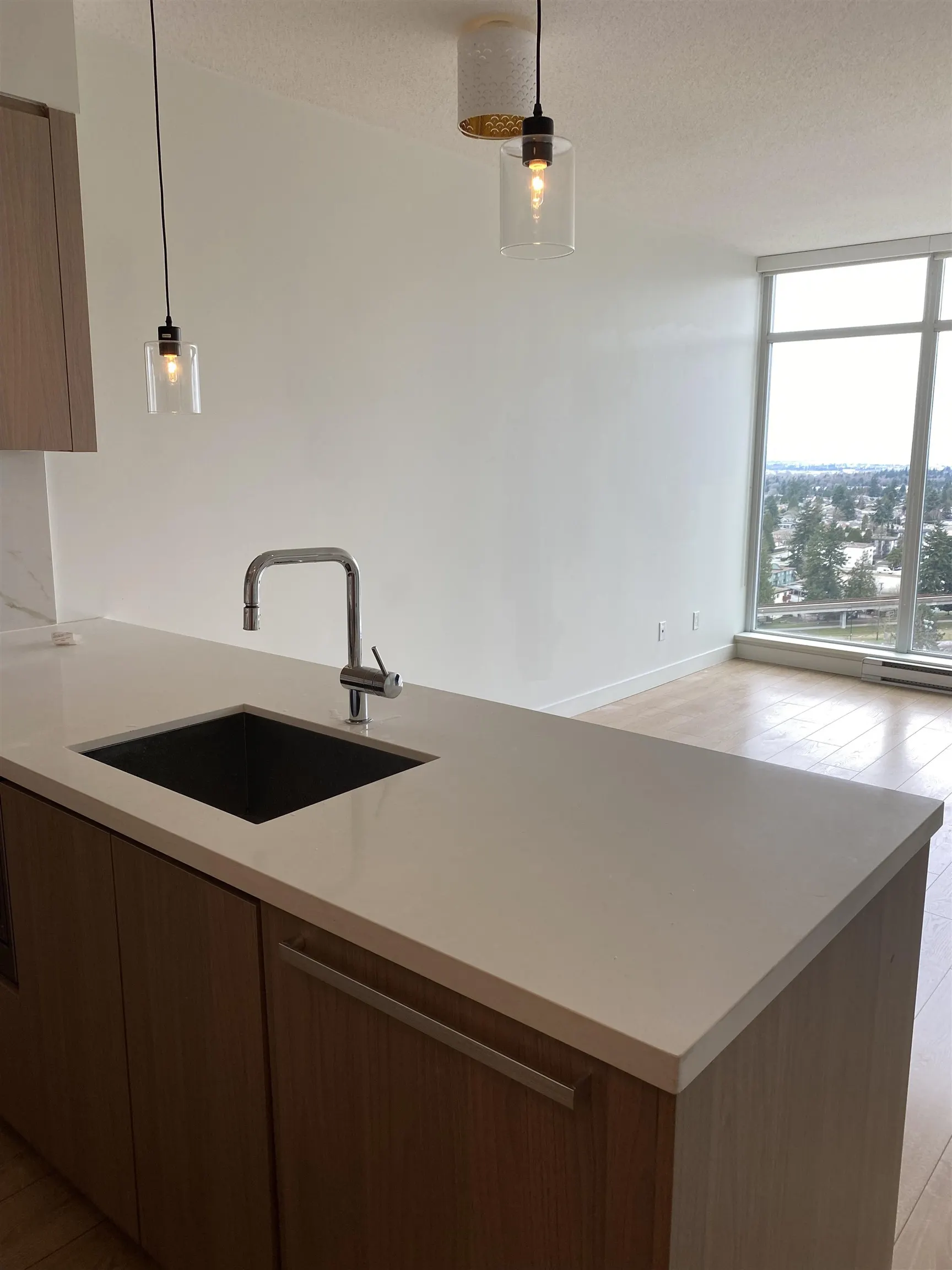 2307 6588 Nelson Avenue