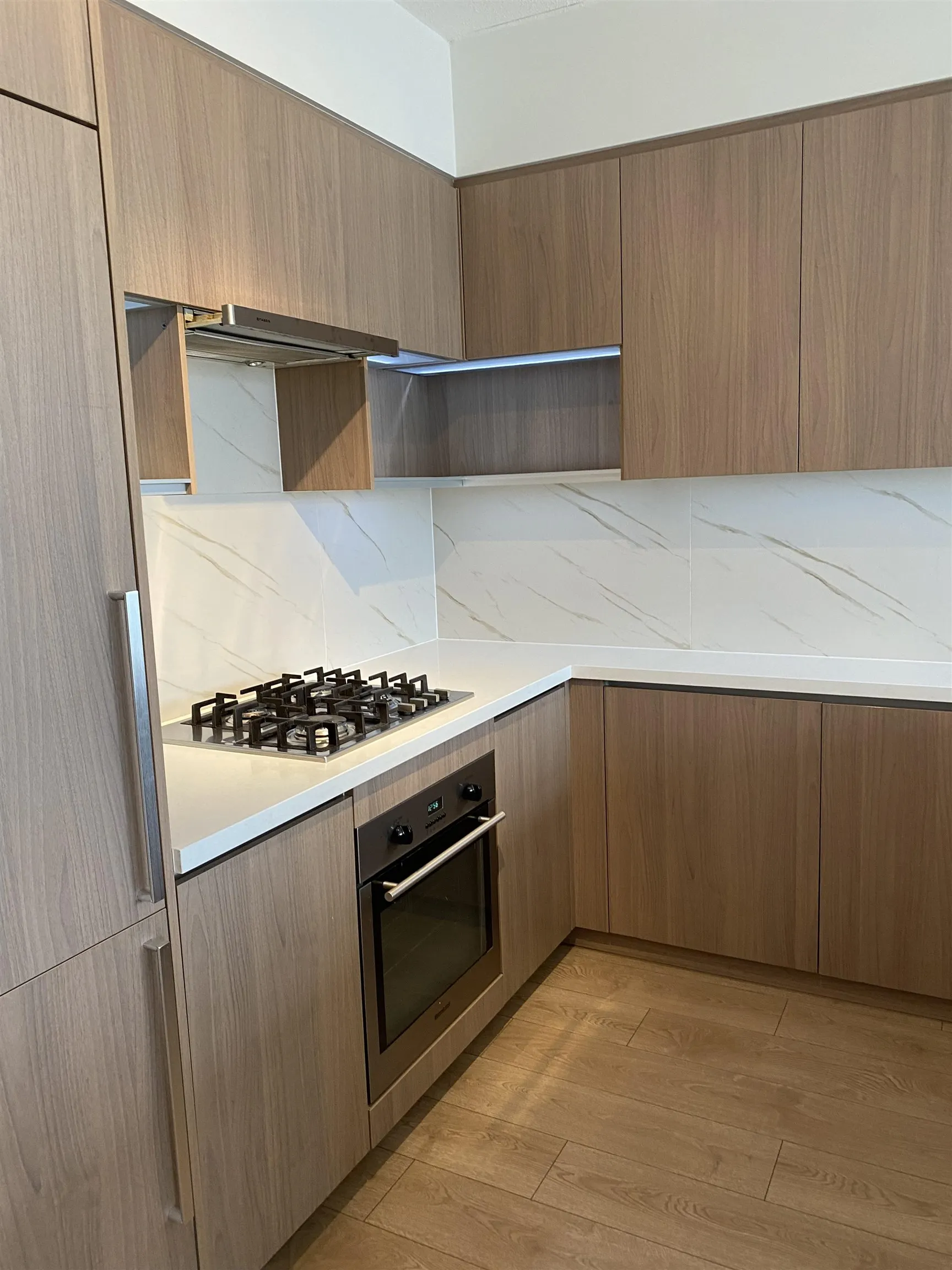 2307 6588 Nelson Avenue