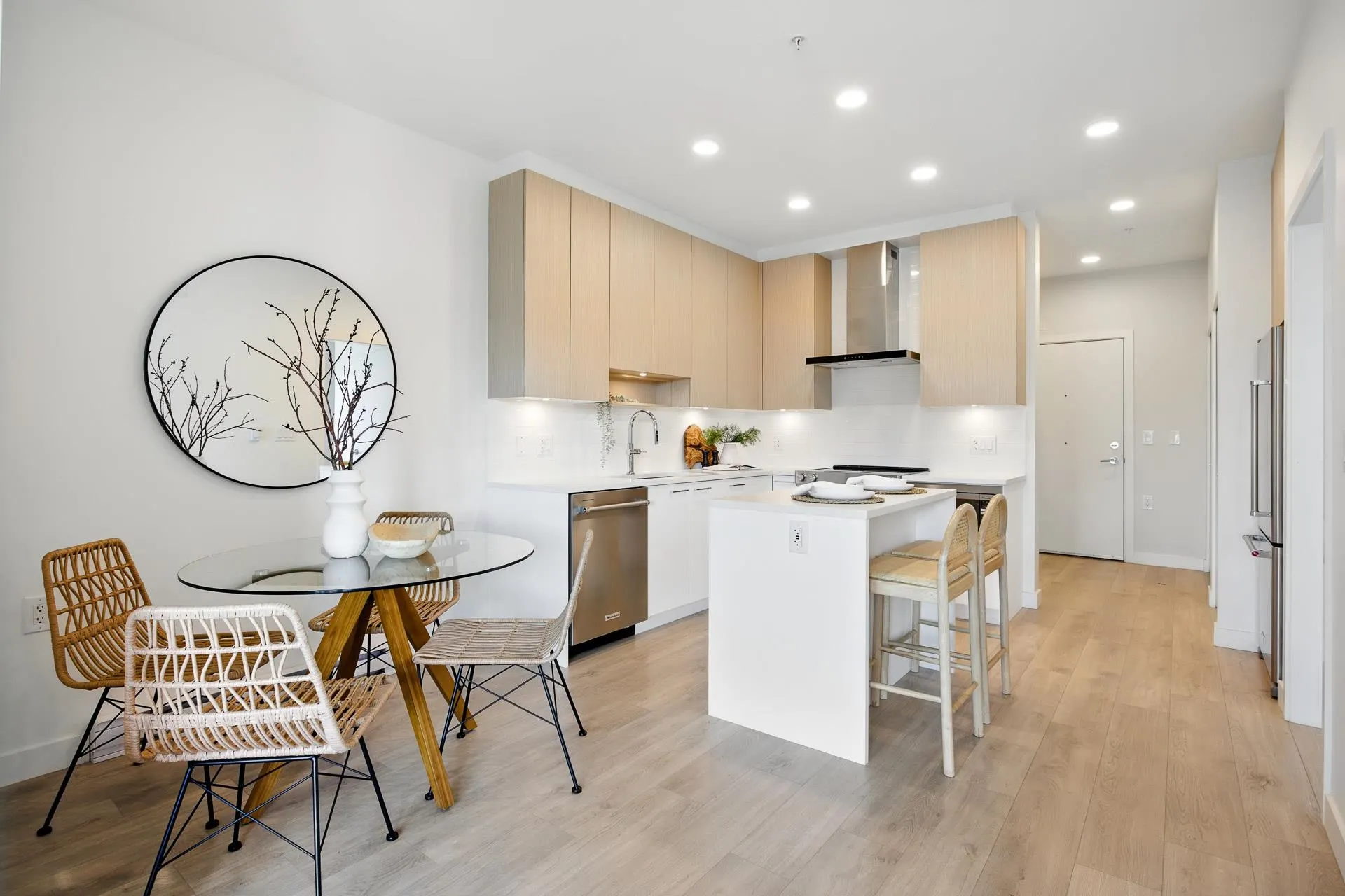 321 7599 15th Street