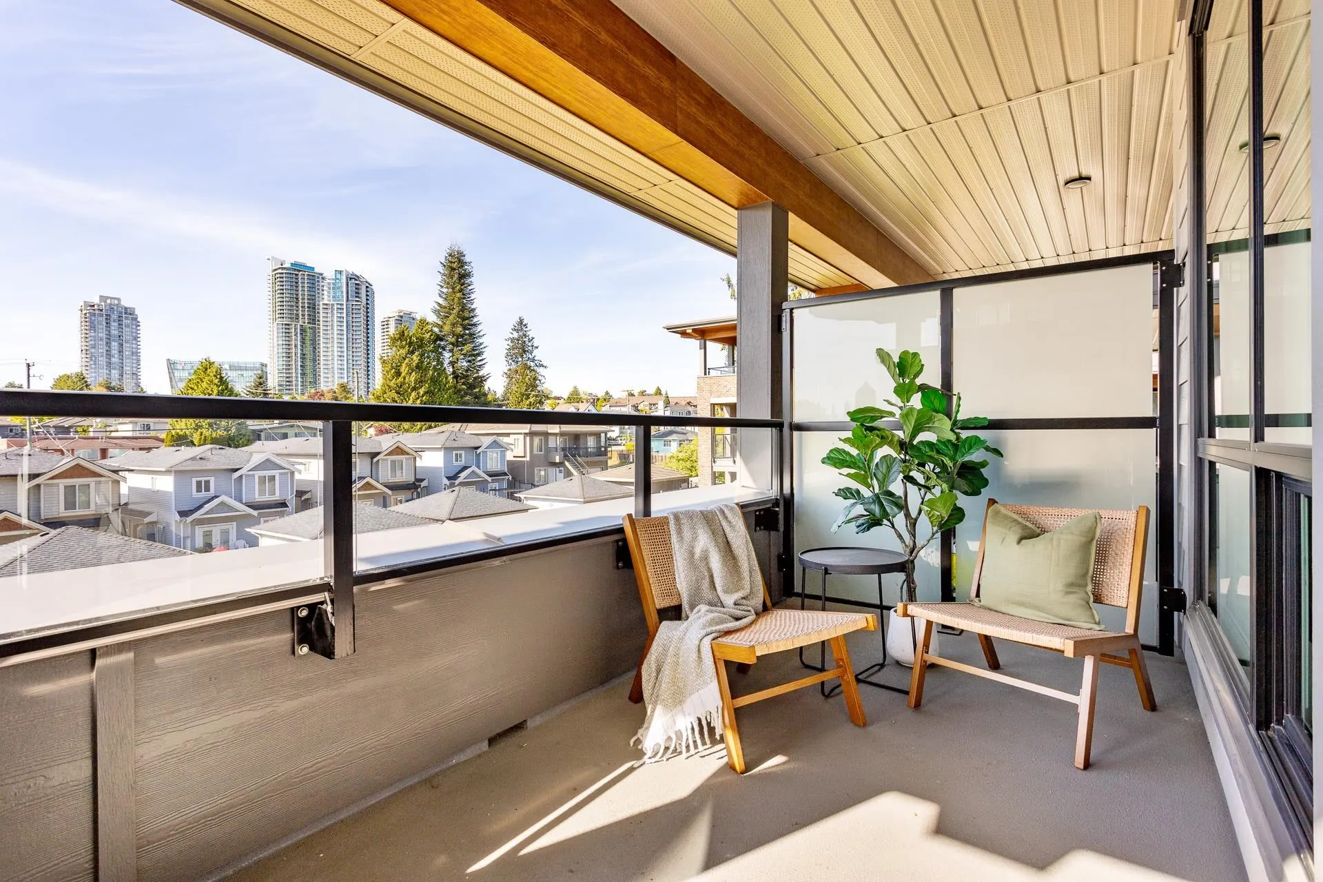 321 7599 15th Street