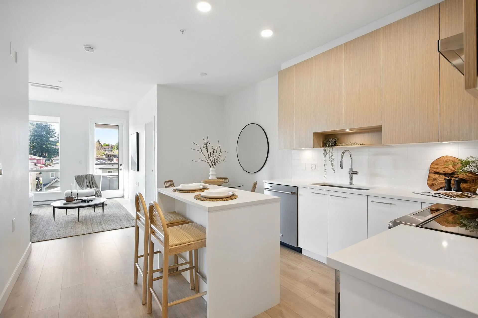 321 7599 15th Street