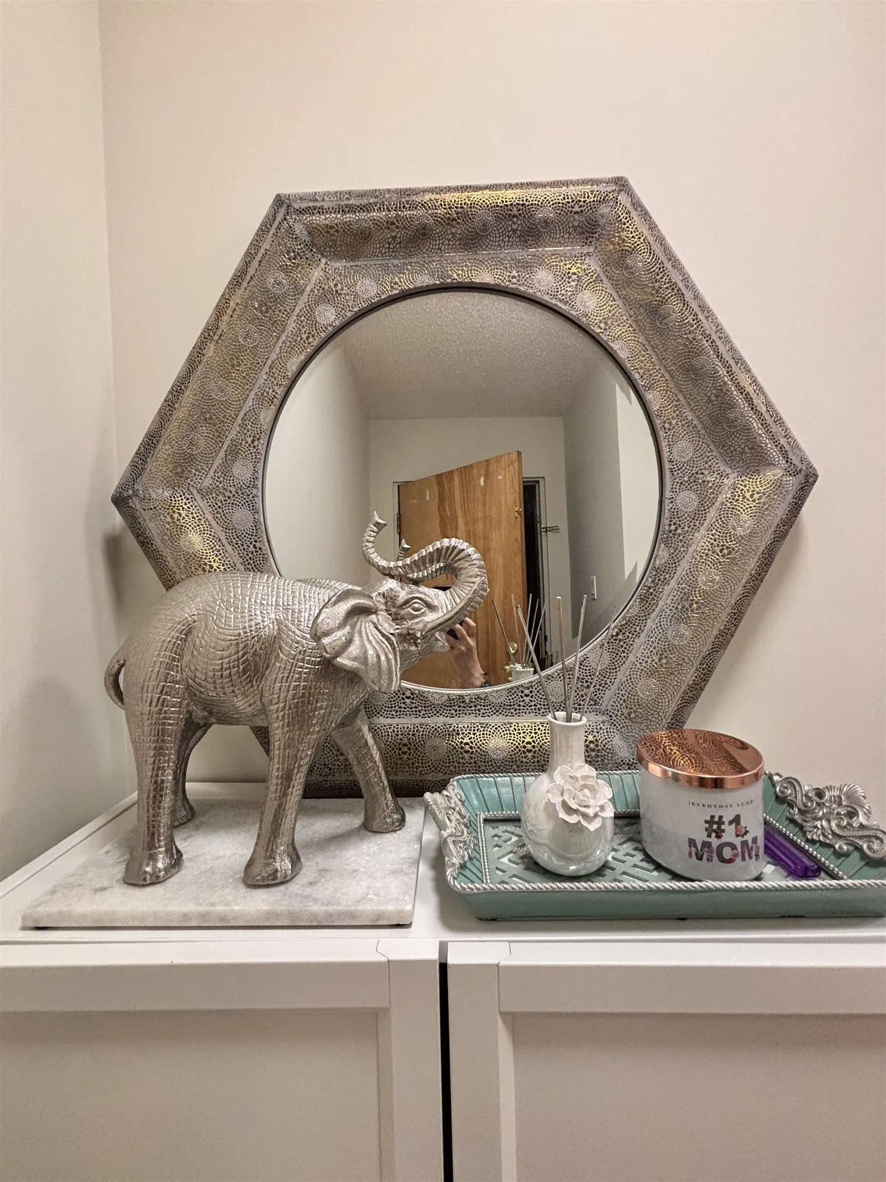 402 1026 Queens Avenue