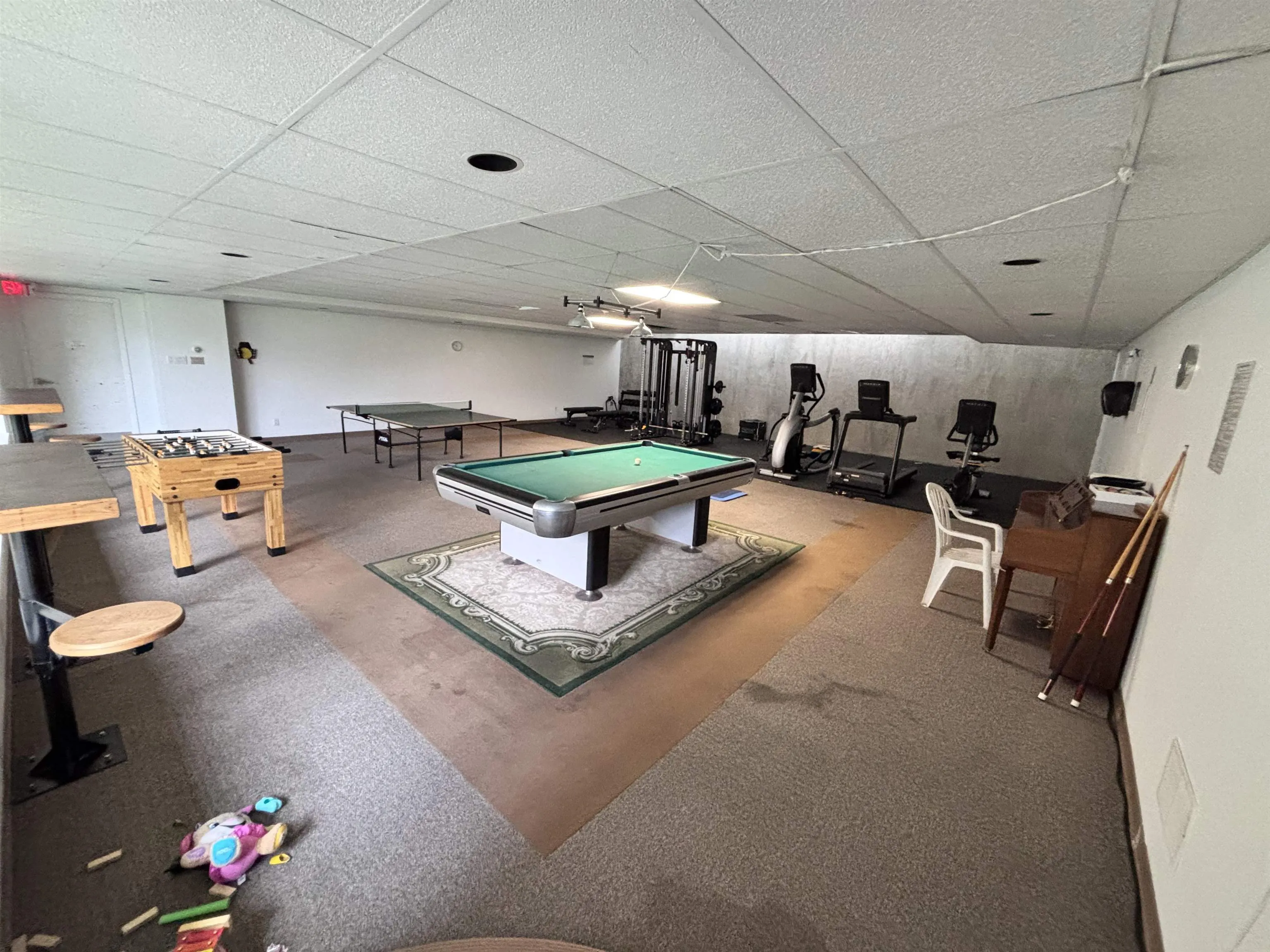 402 1026 Queens Avenue