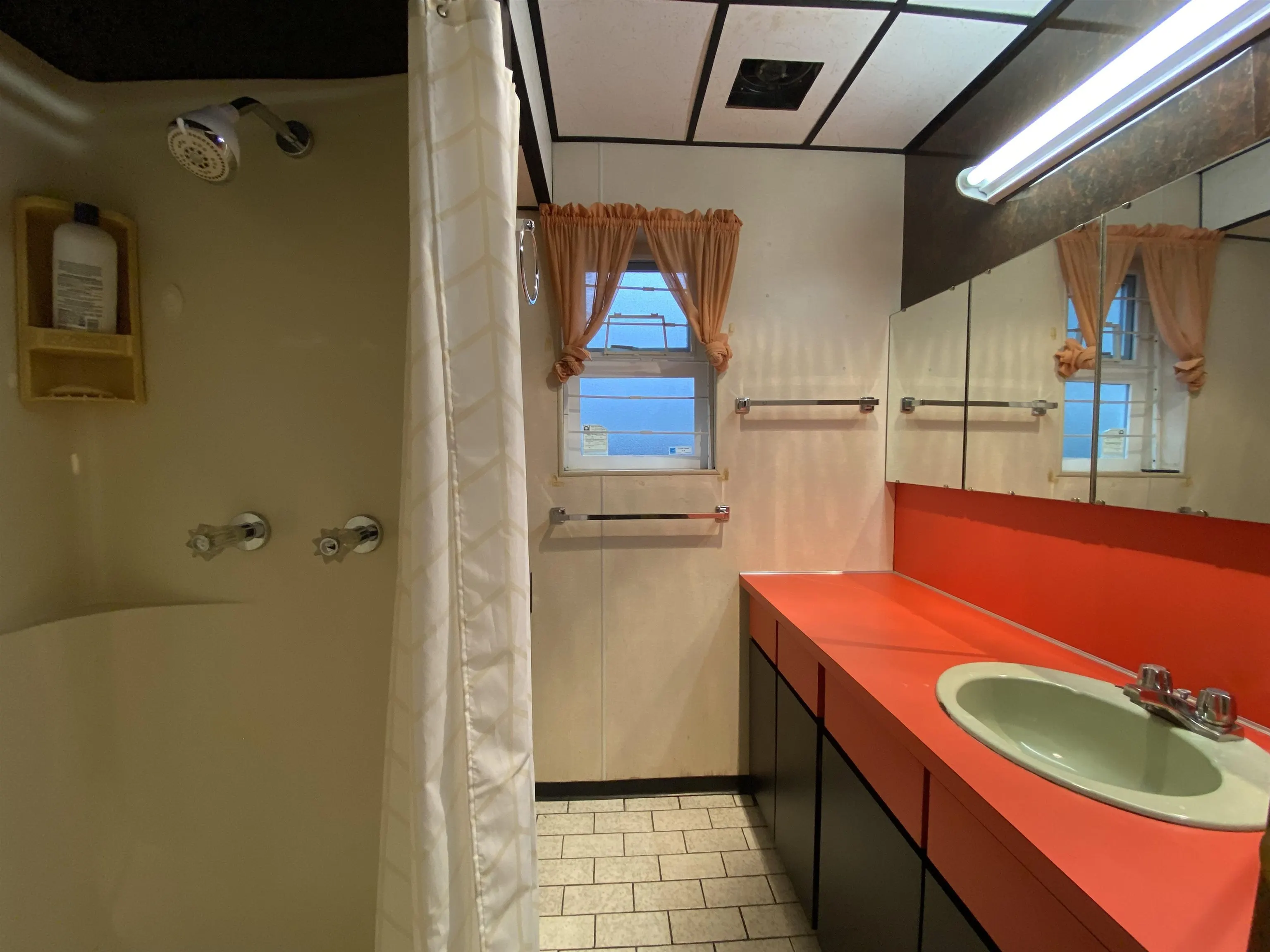 6145 Sherbrooke Street