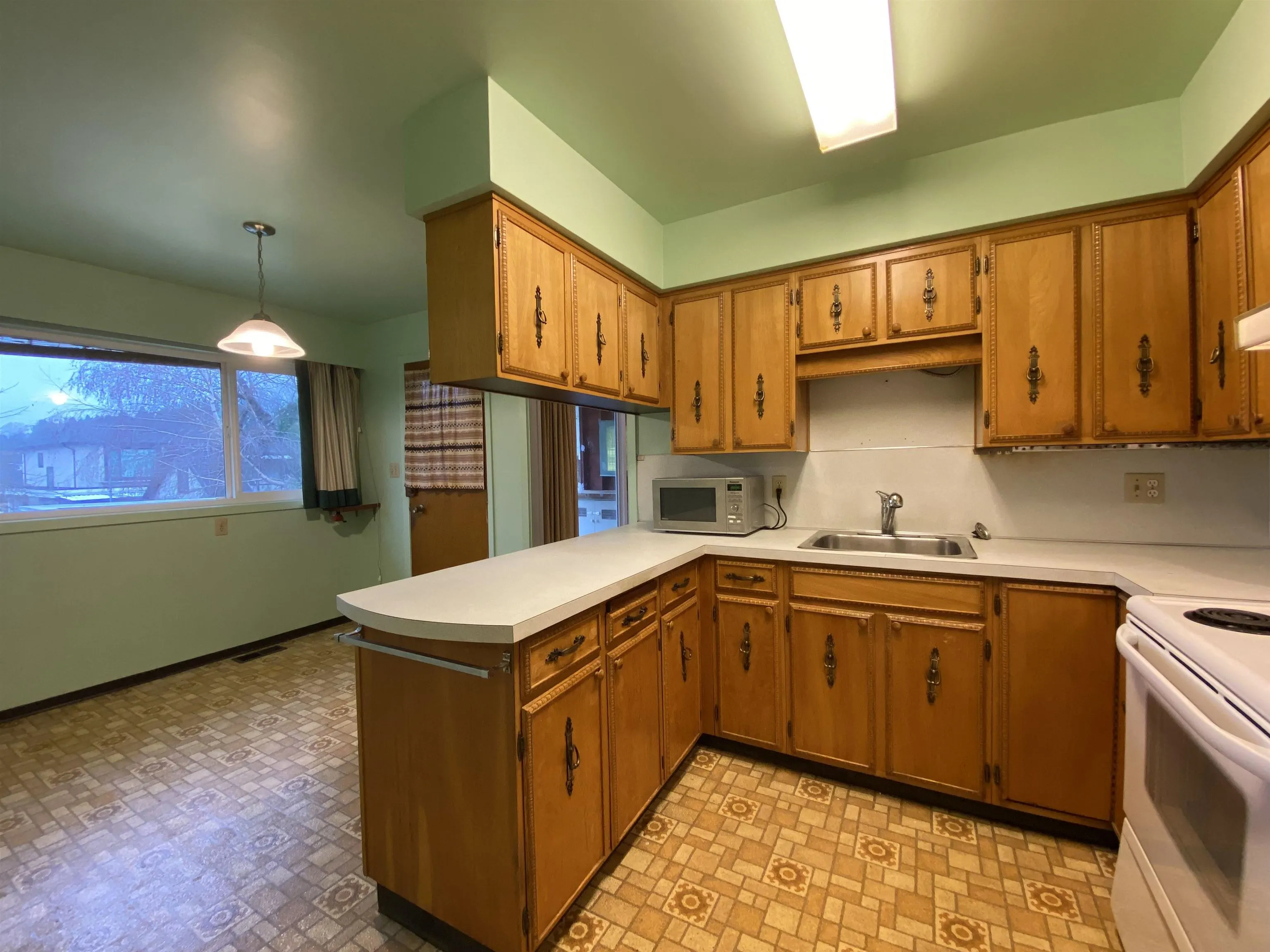 6145 Sherbrooke Street