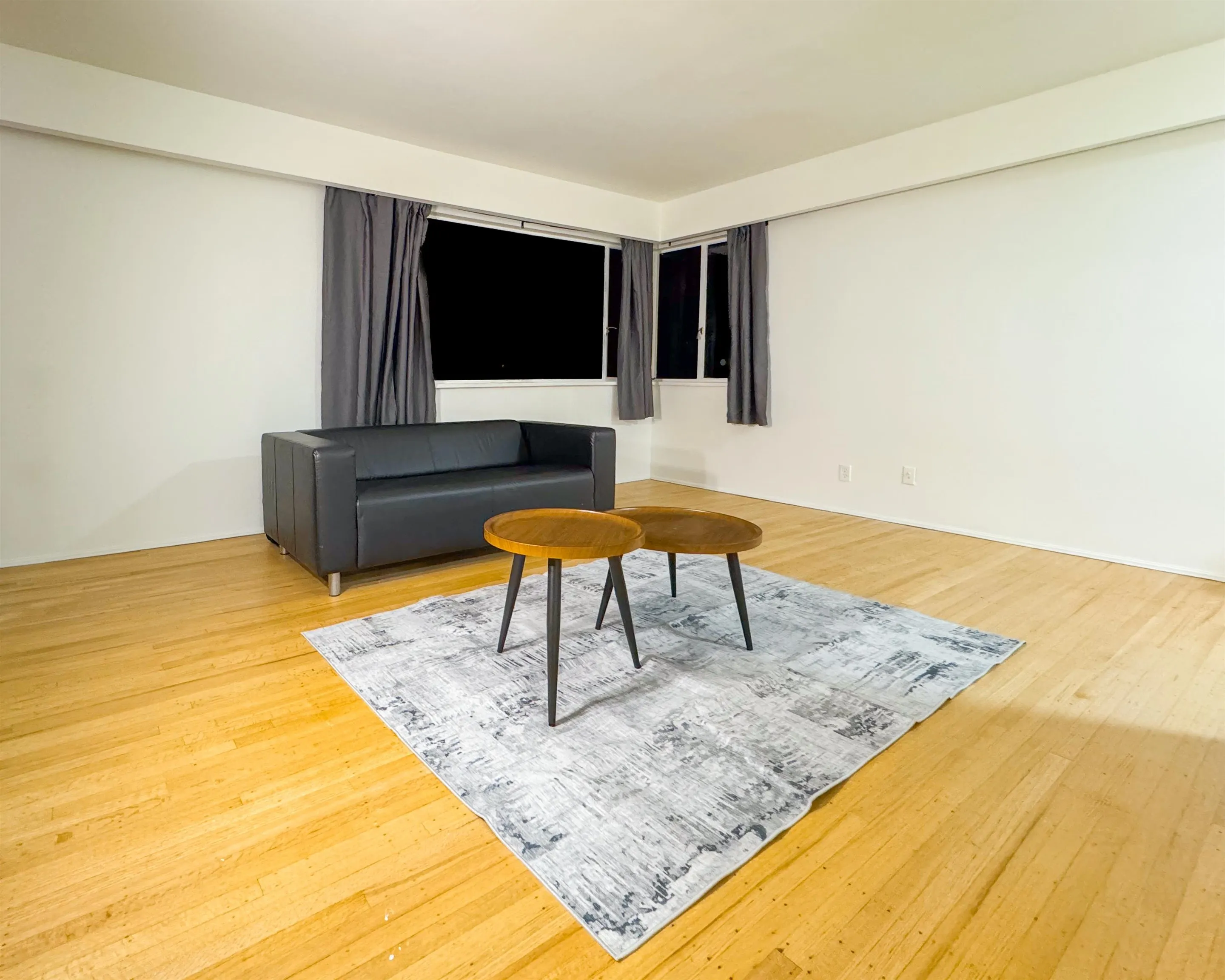 201 1925 Nelson Street