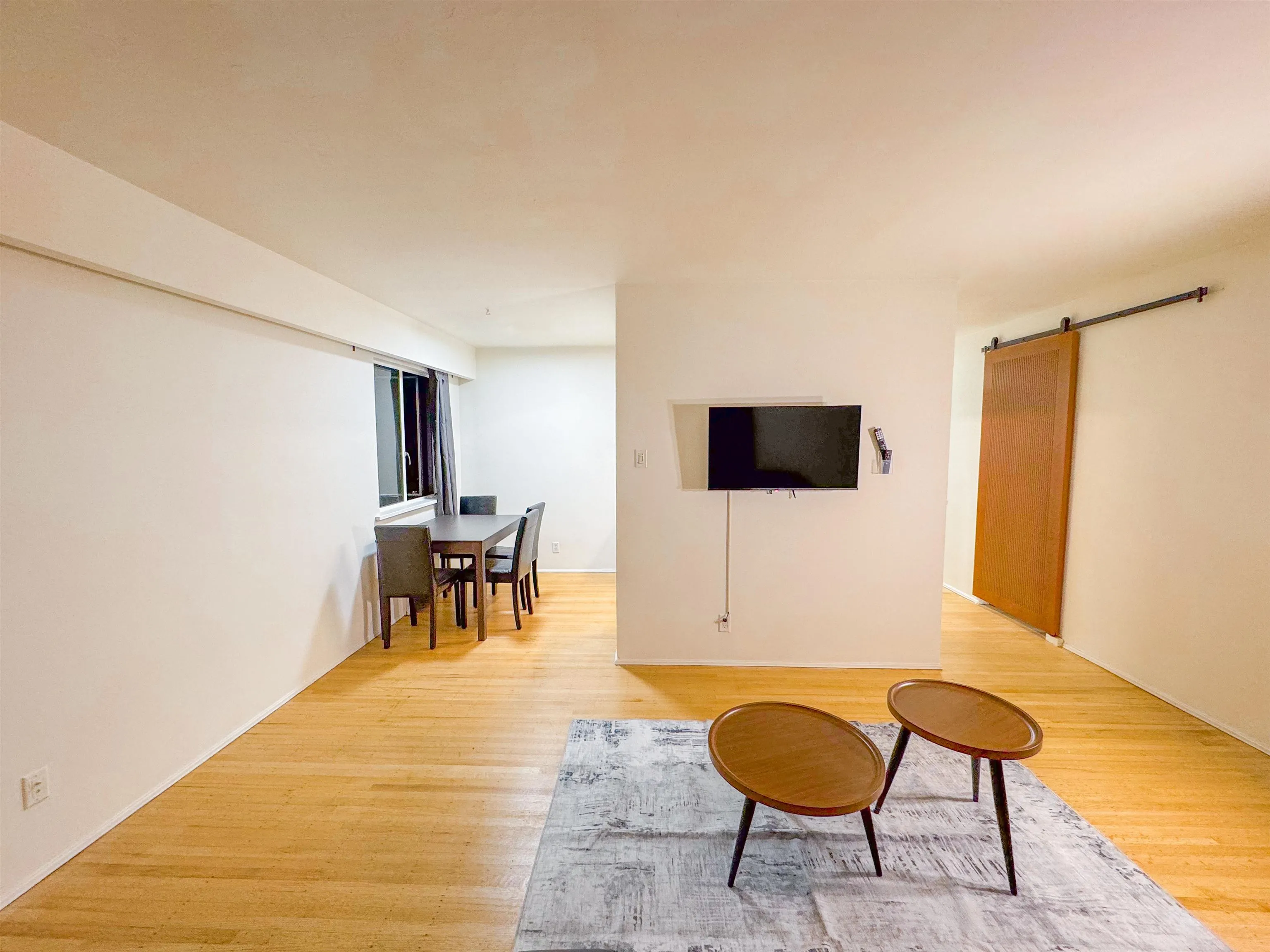 201 1925 Nelson Street