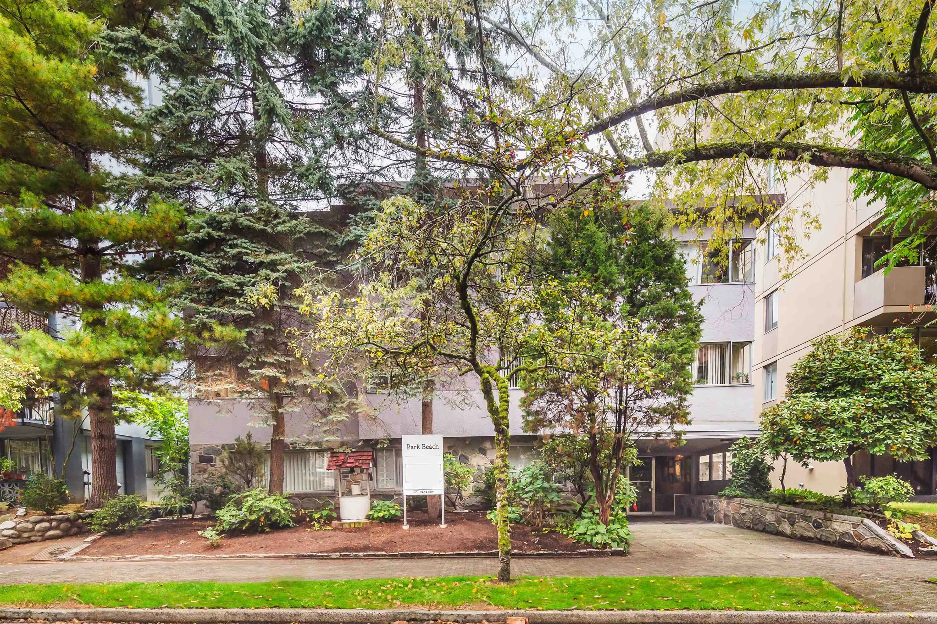 201 1925 Nelson Street