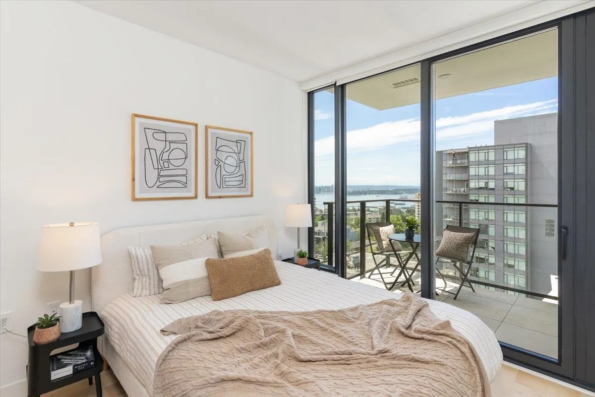 1104 135 E 13th Street