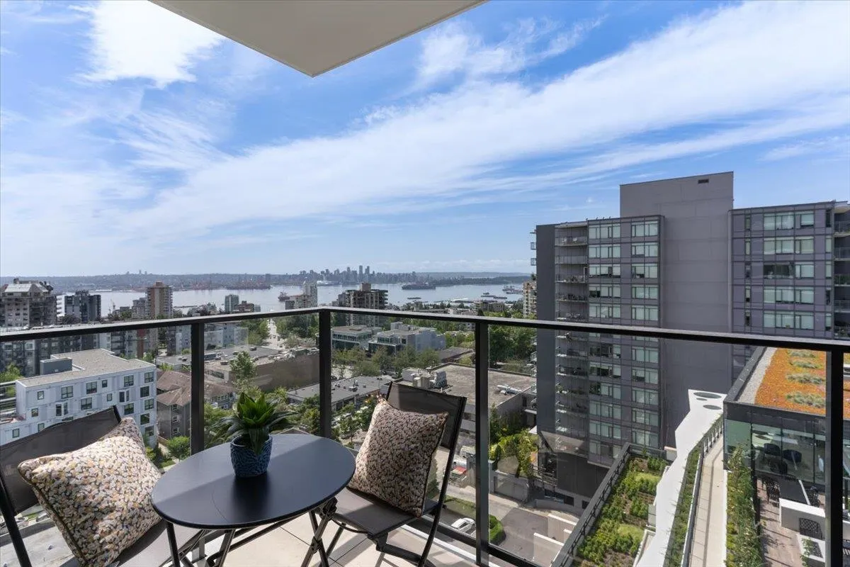 1104 135 E 13th Street