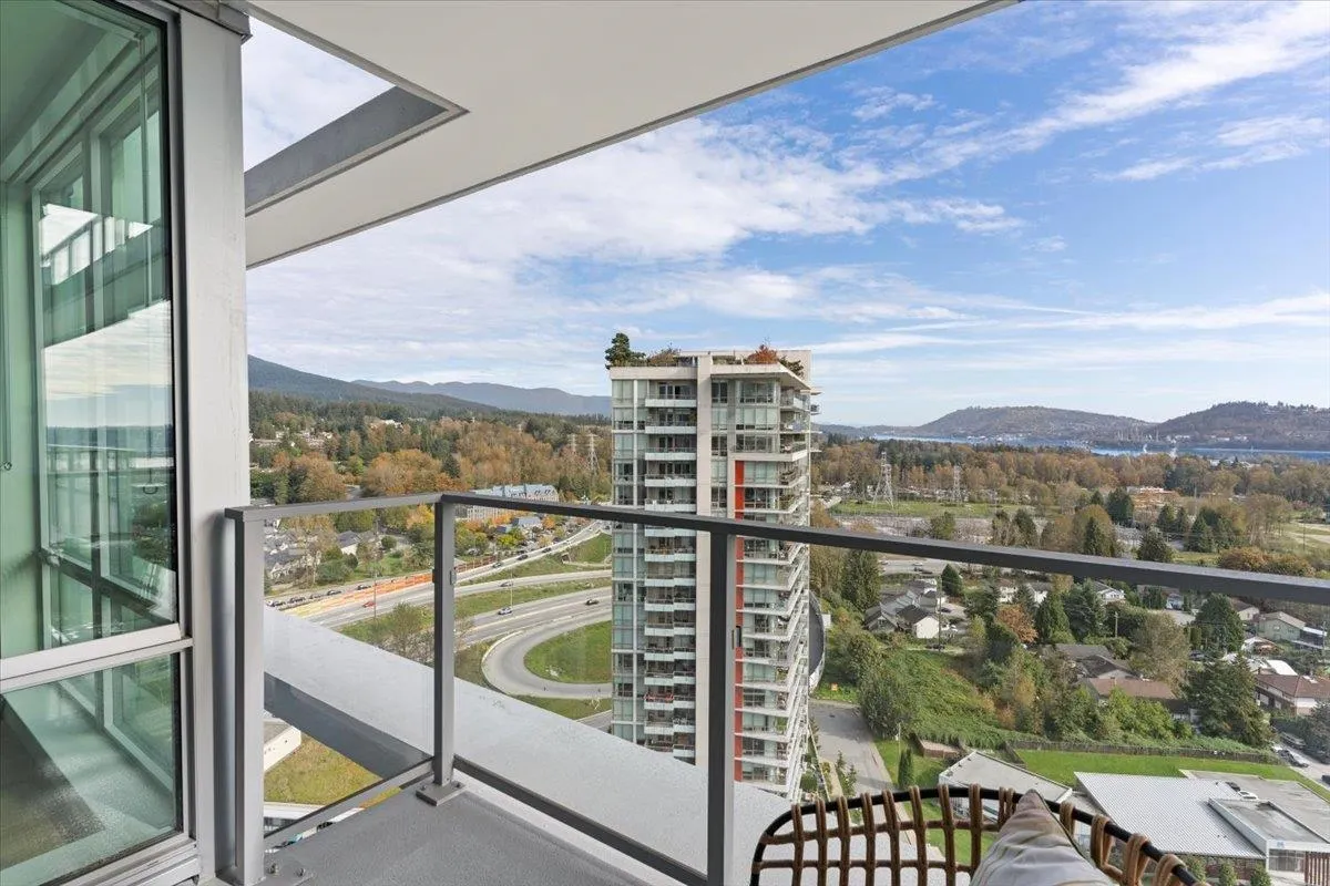 2205 1500 Fern Street