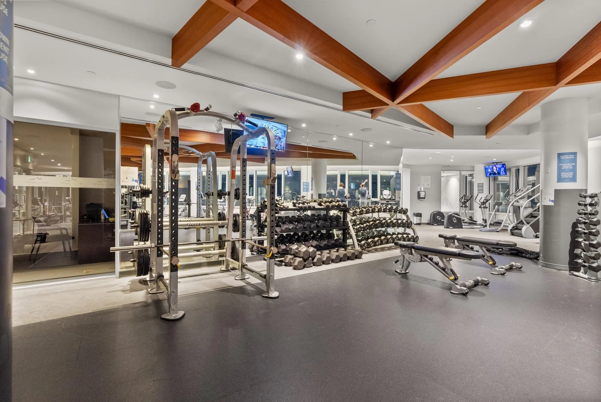 2205 1500 Fern Street