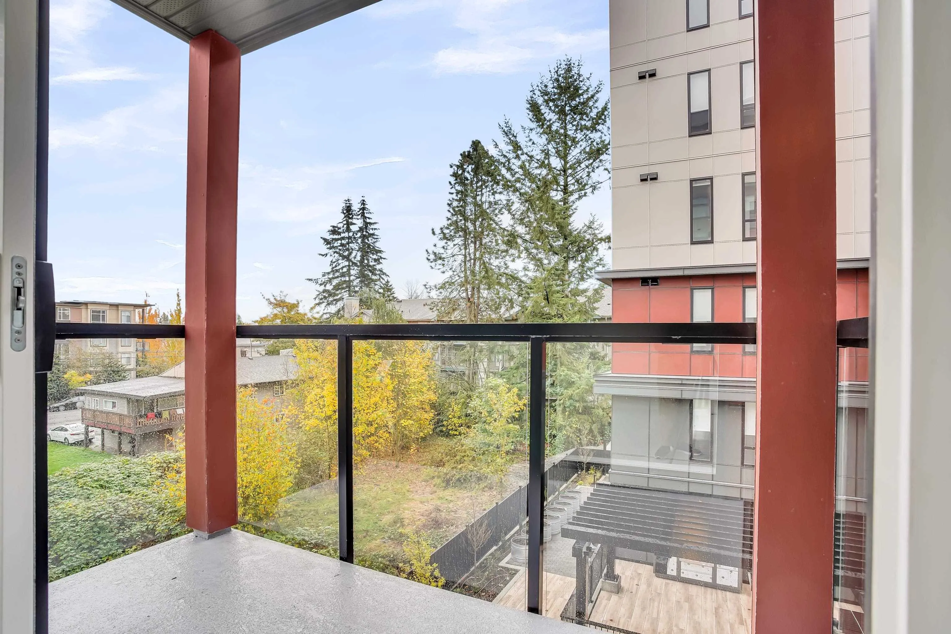 E318 13858 108 Avenue