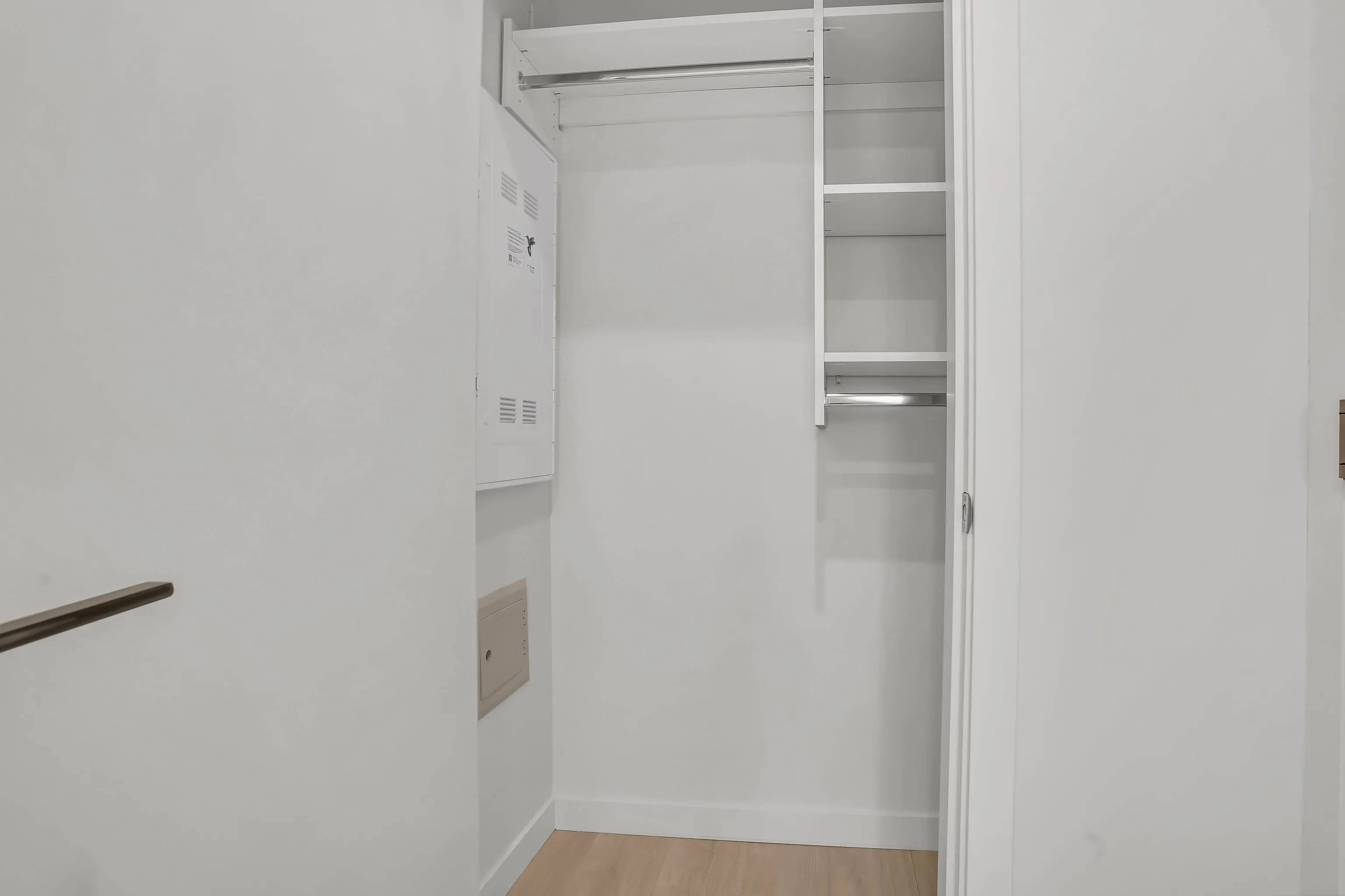 E318 13858 108 Avenue