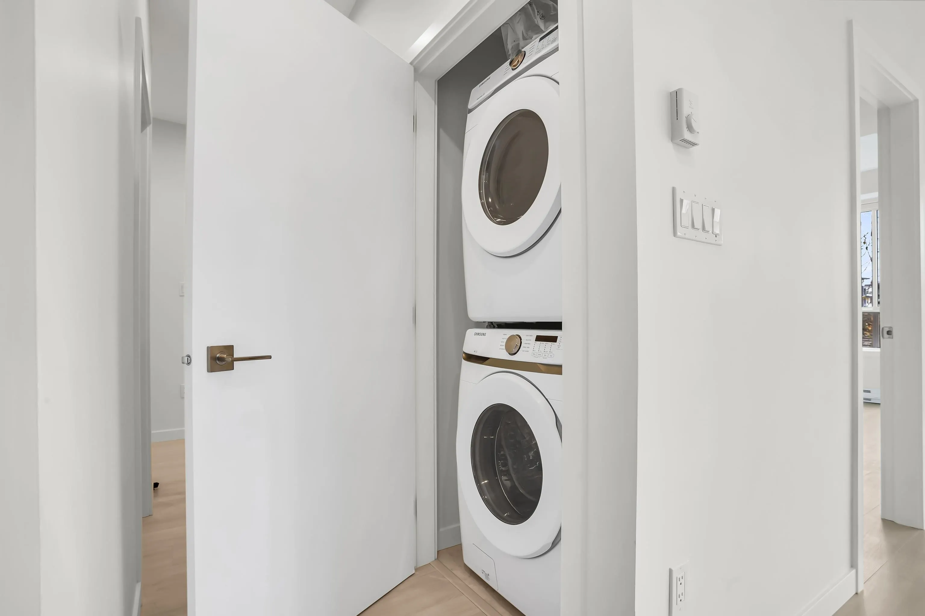 E318 13858 108 Avenue