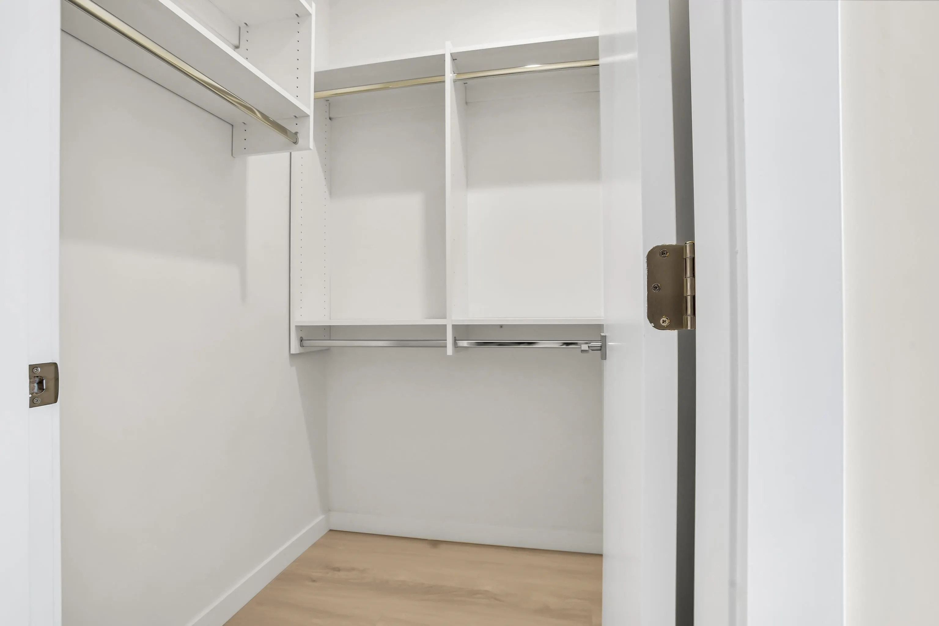 E318 13858 108 Avenue