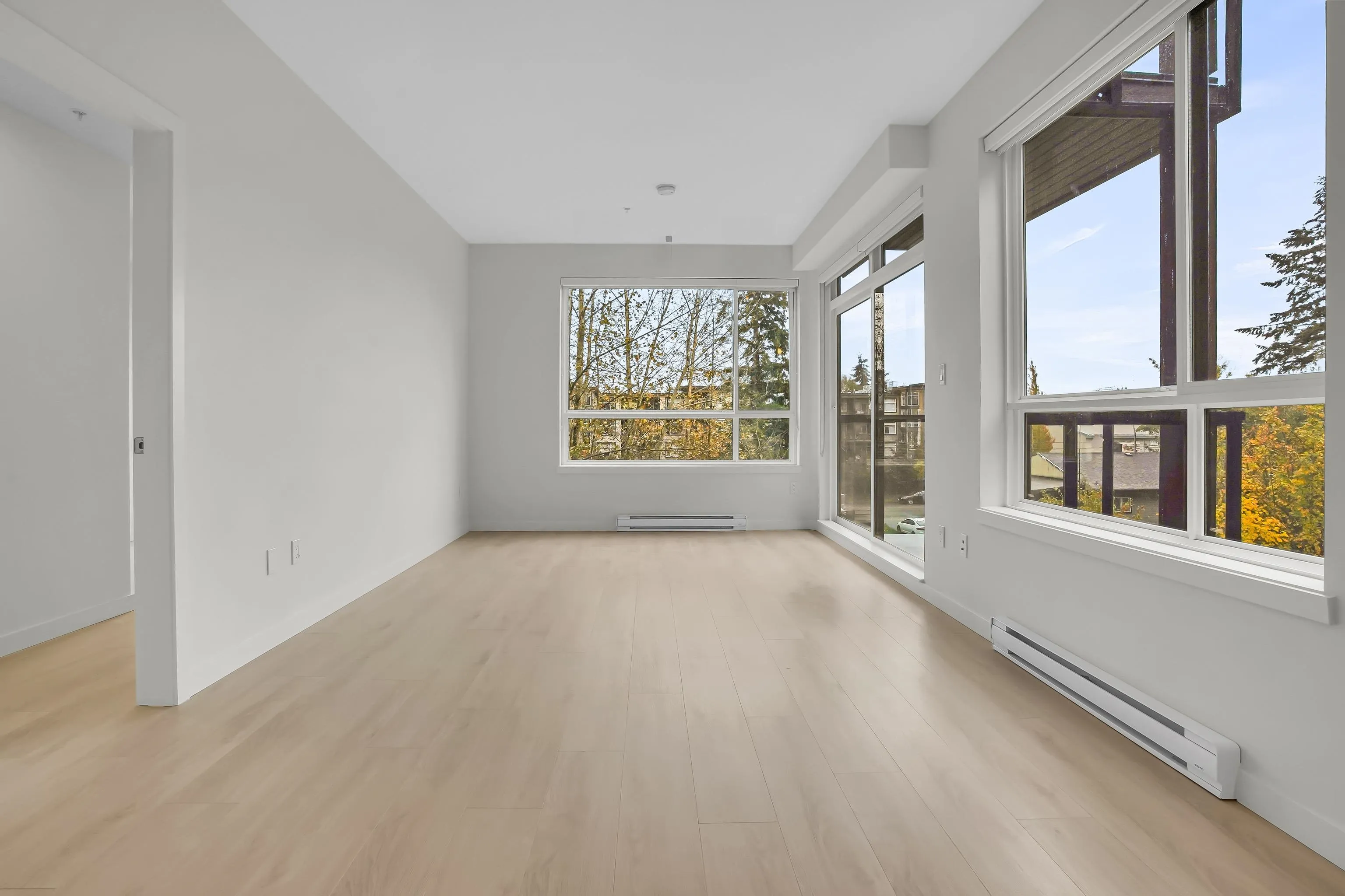 E318 13858 108 Avenue