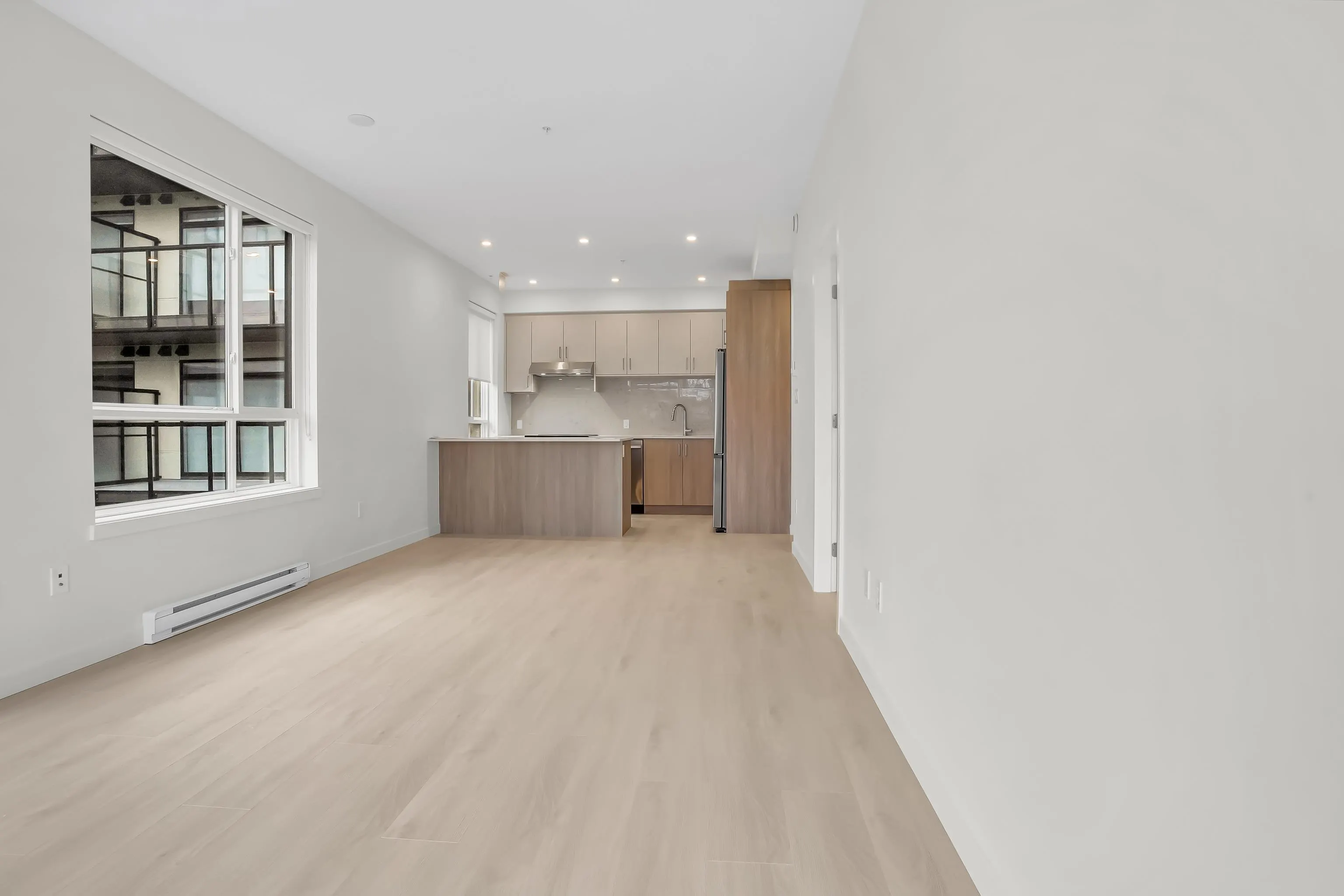 E318 13858 108 Avenue