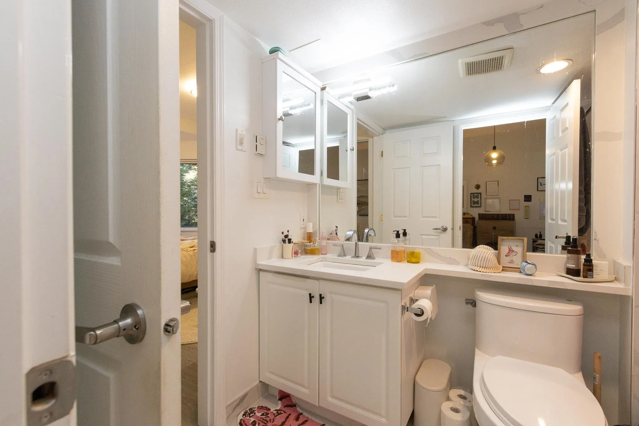 106 177 W 5th Street