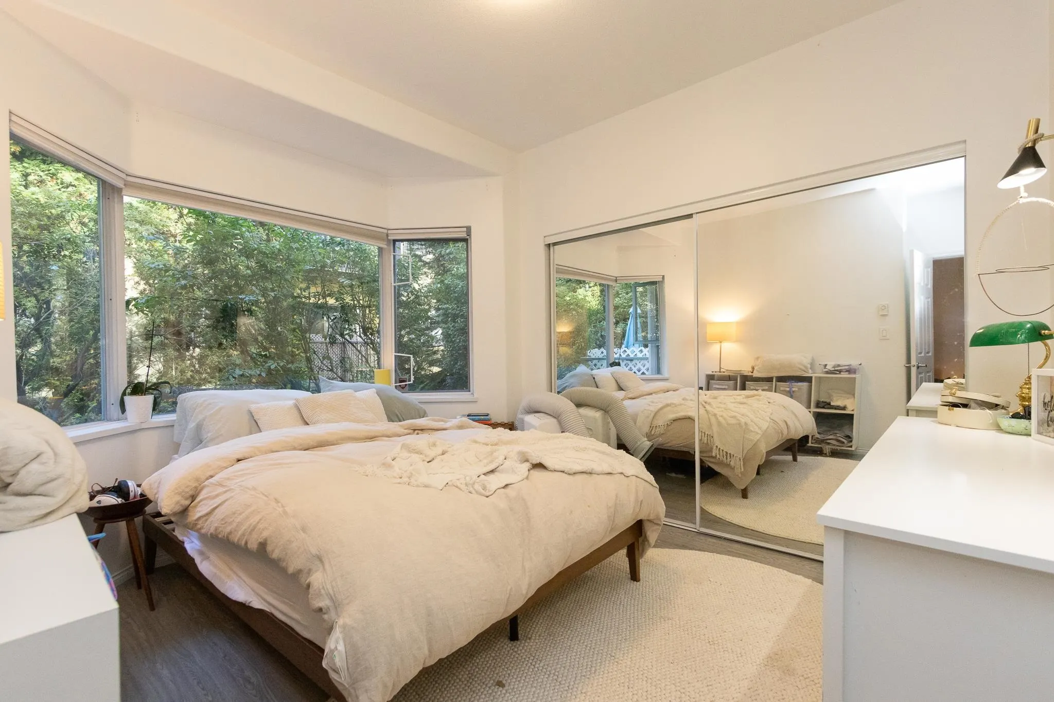 106 177 W 5th Street