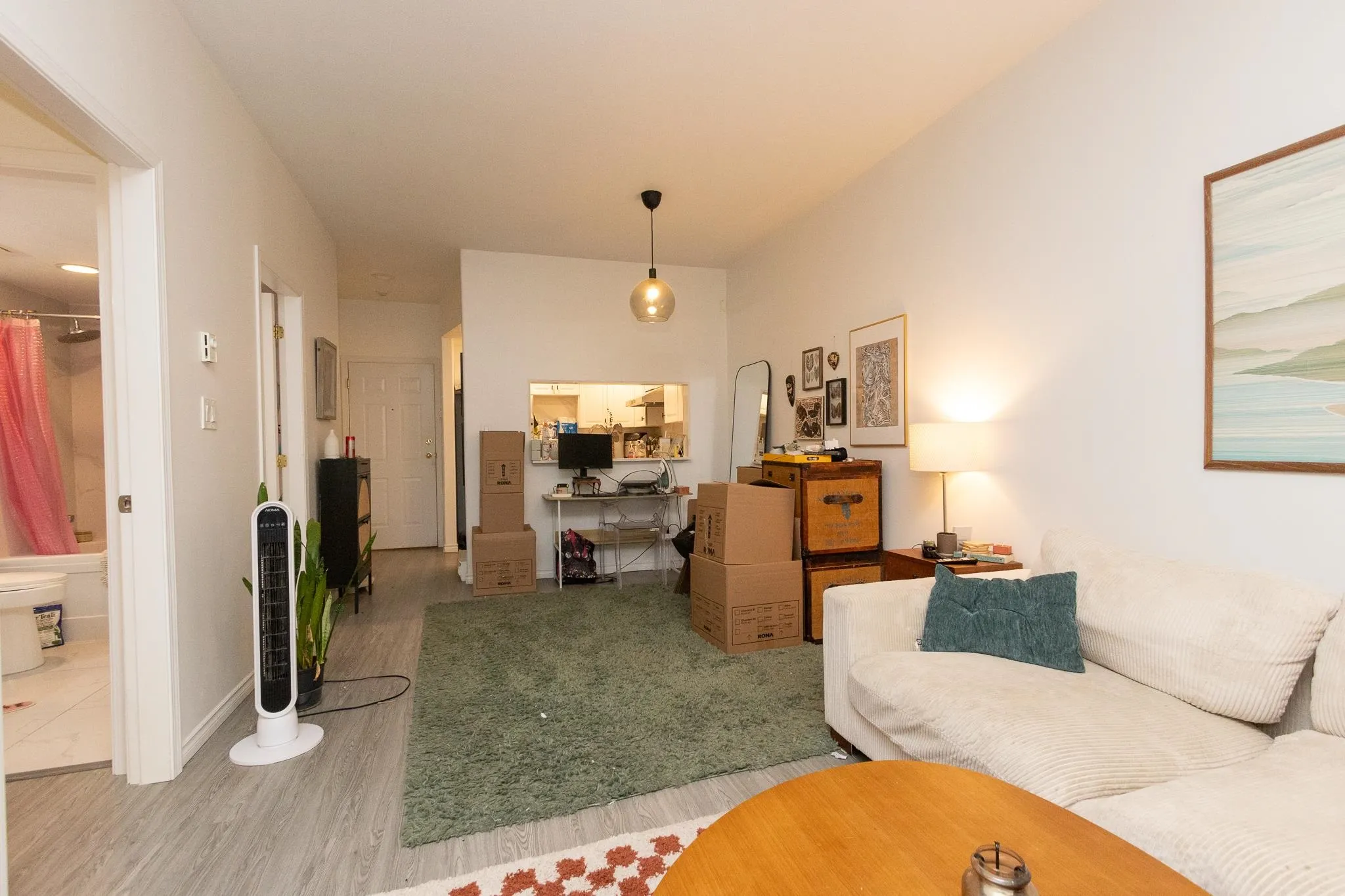 106 177 W 5th Street