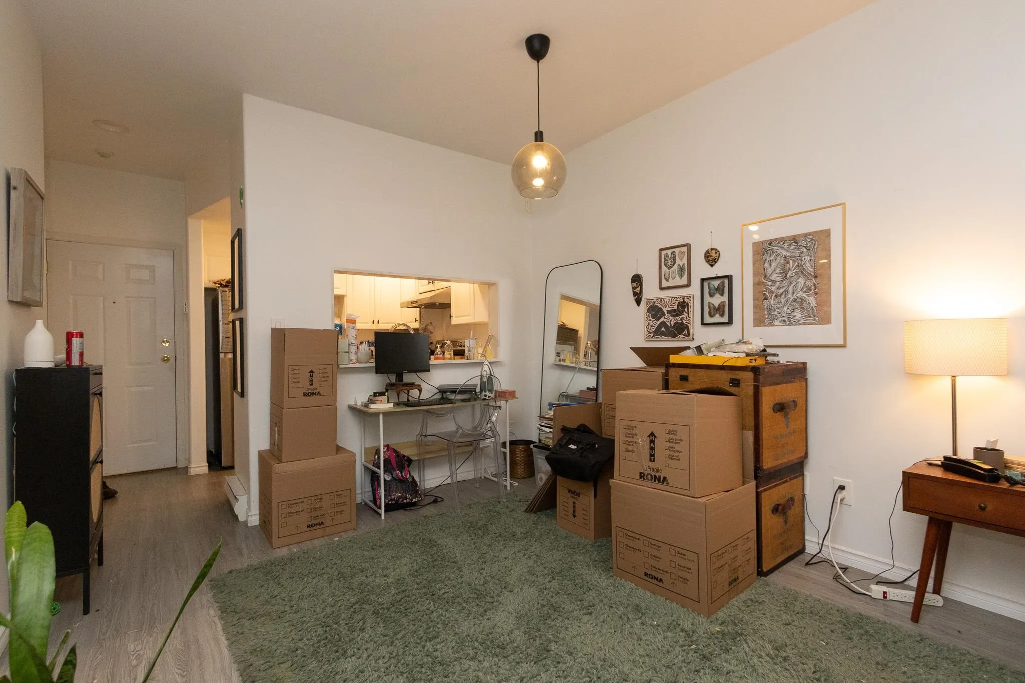 106 177 W 5th Street