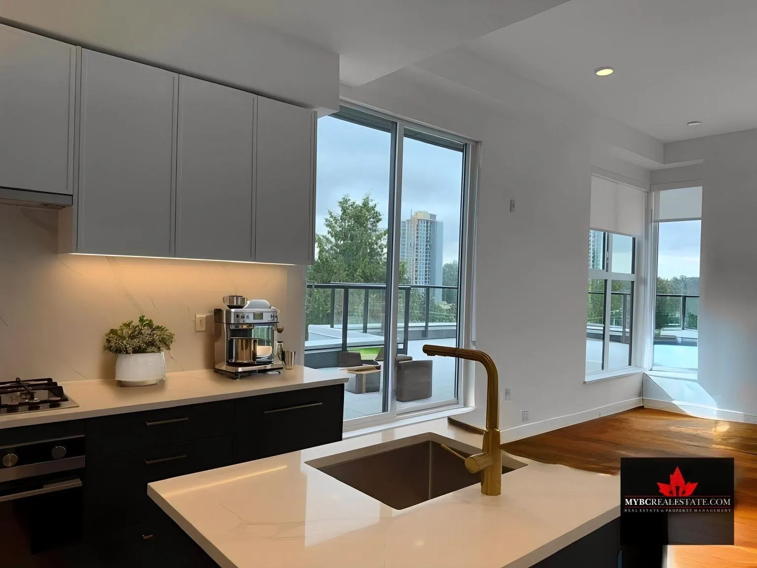 P03 375 Clayton Street