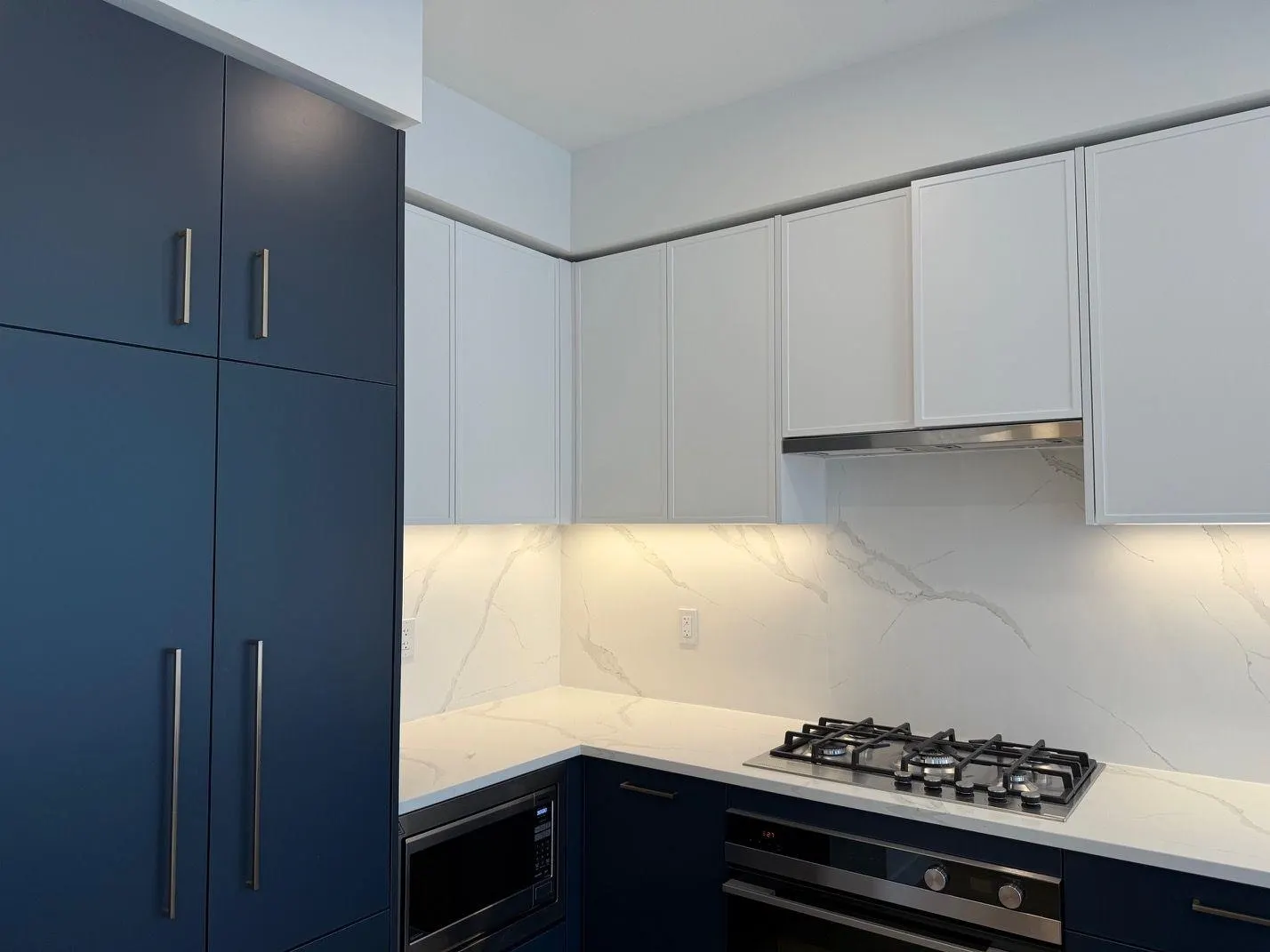 P03 375 Clayton Street