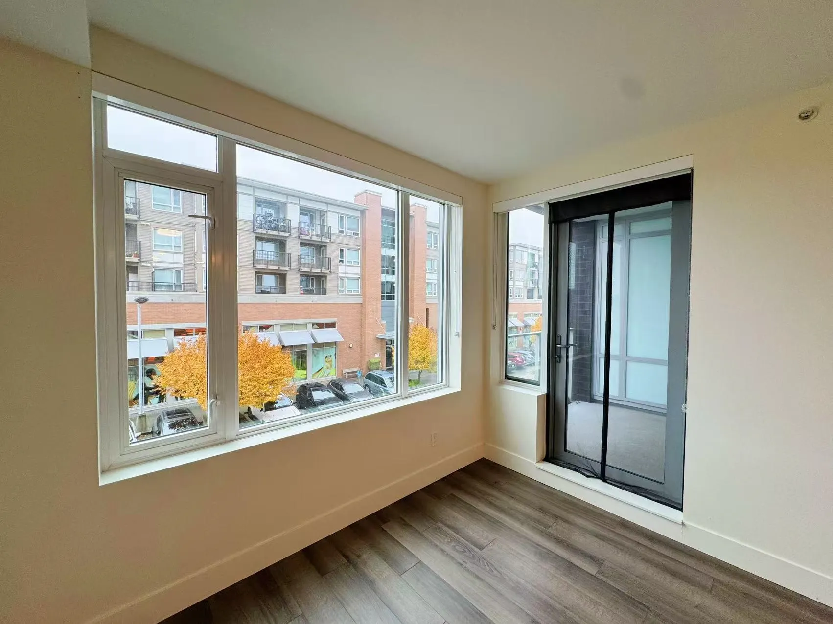 318 10788 No. 5 Road