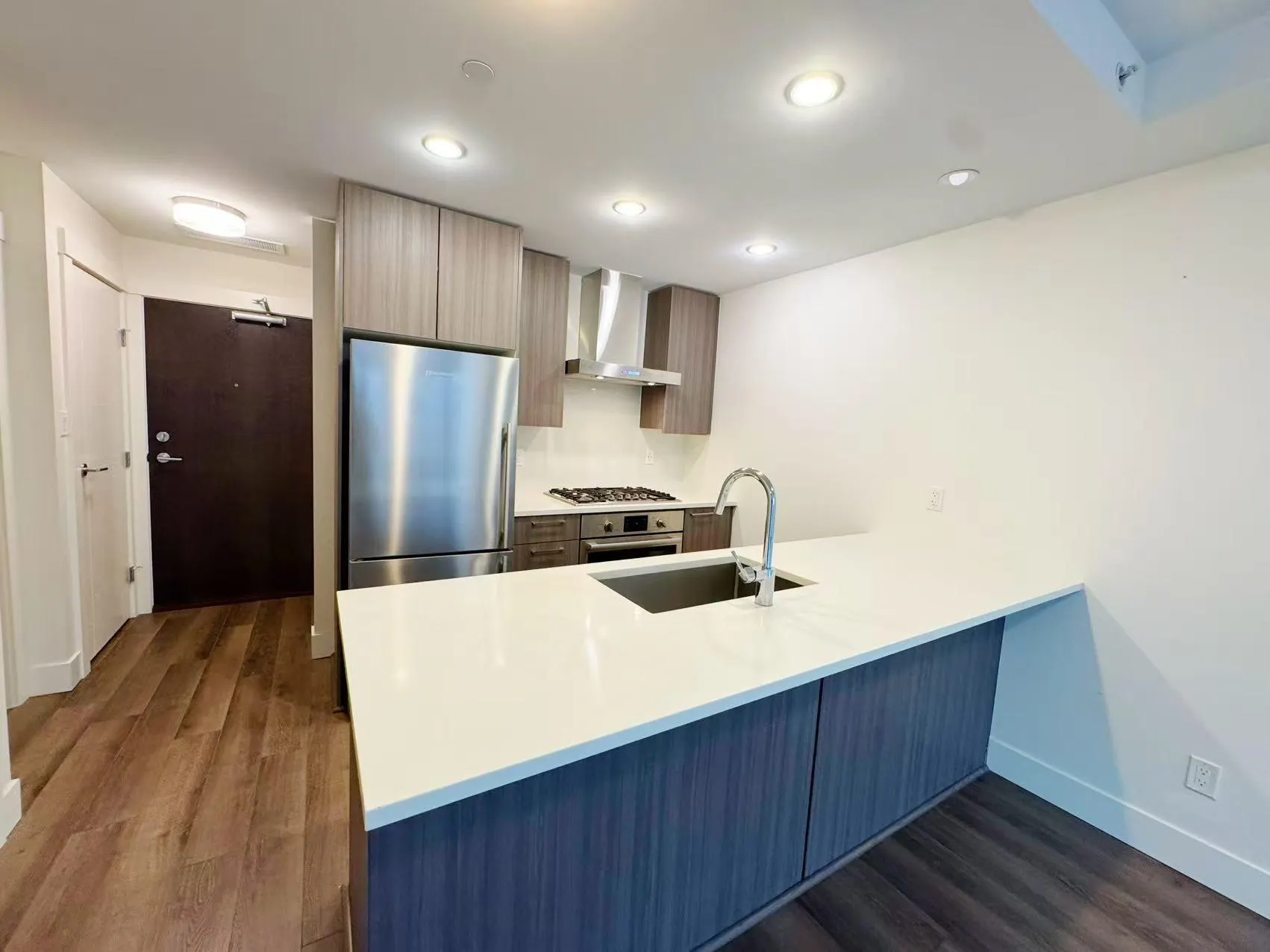 318 10788 No. 5 Road