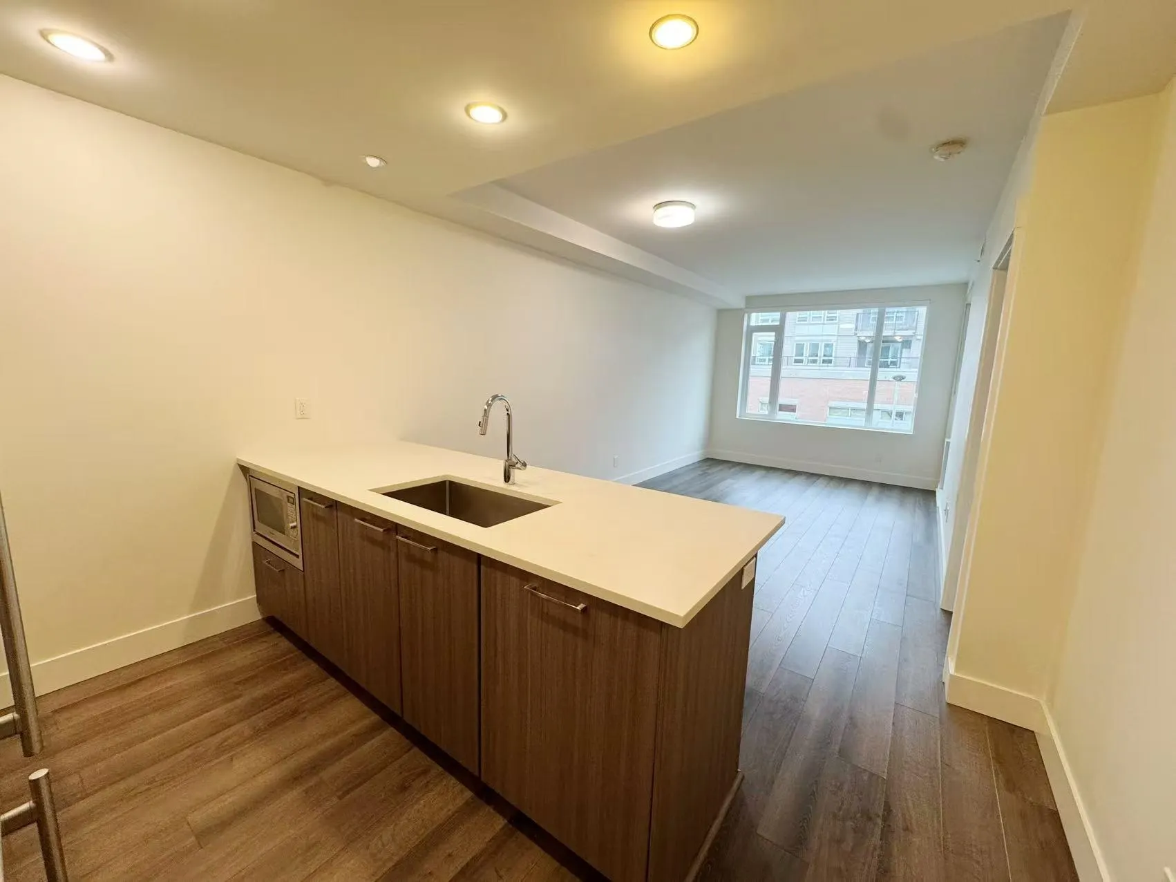 318 10788 No. 5 Road