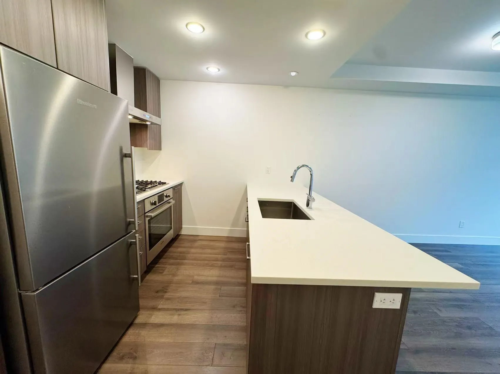 318 10788 No. 5 Road