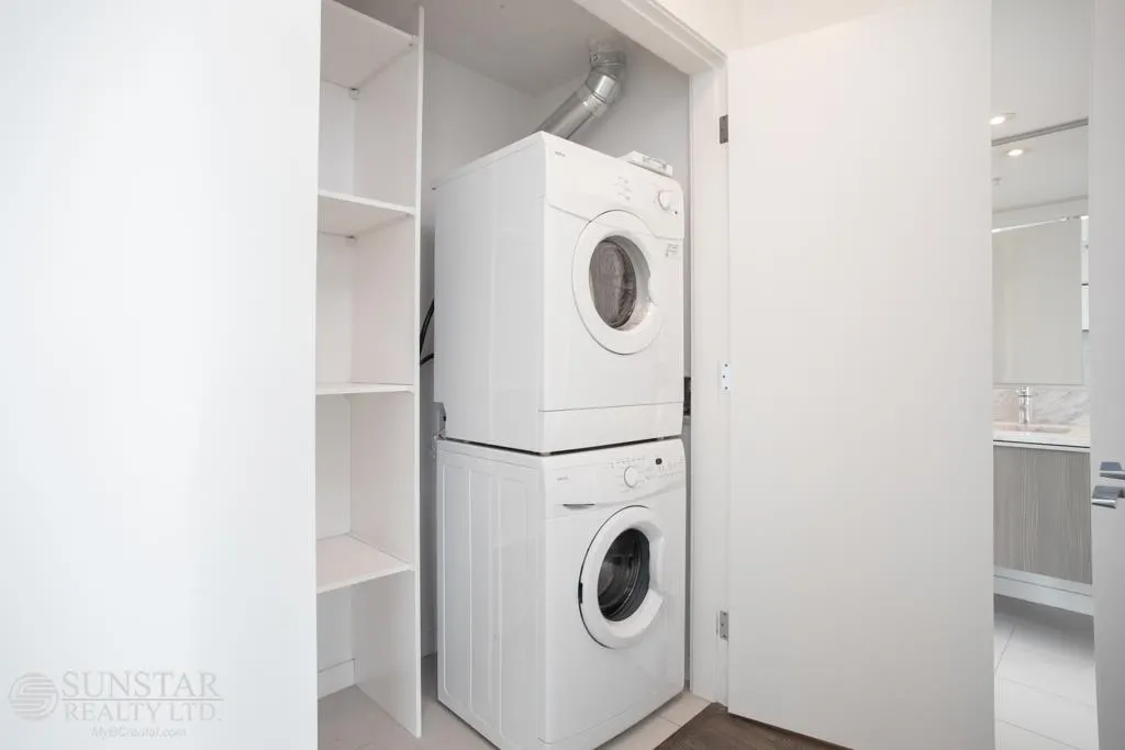 903 6461 Telford Avenue