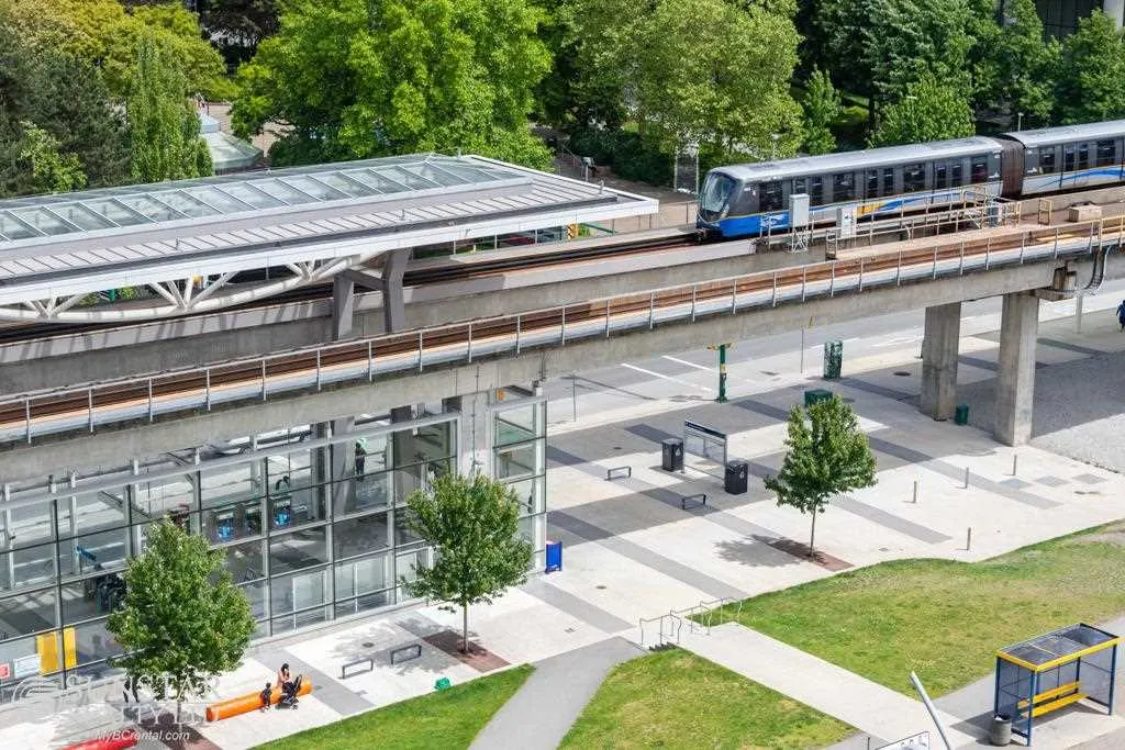 903 6461 Telford Avenue