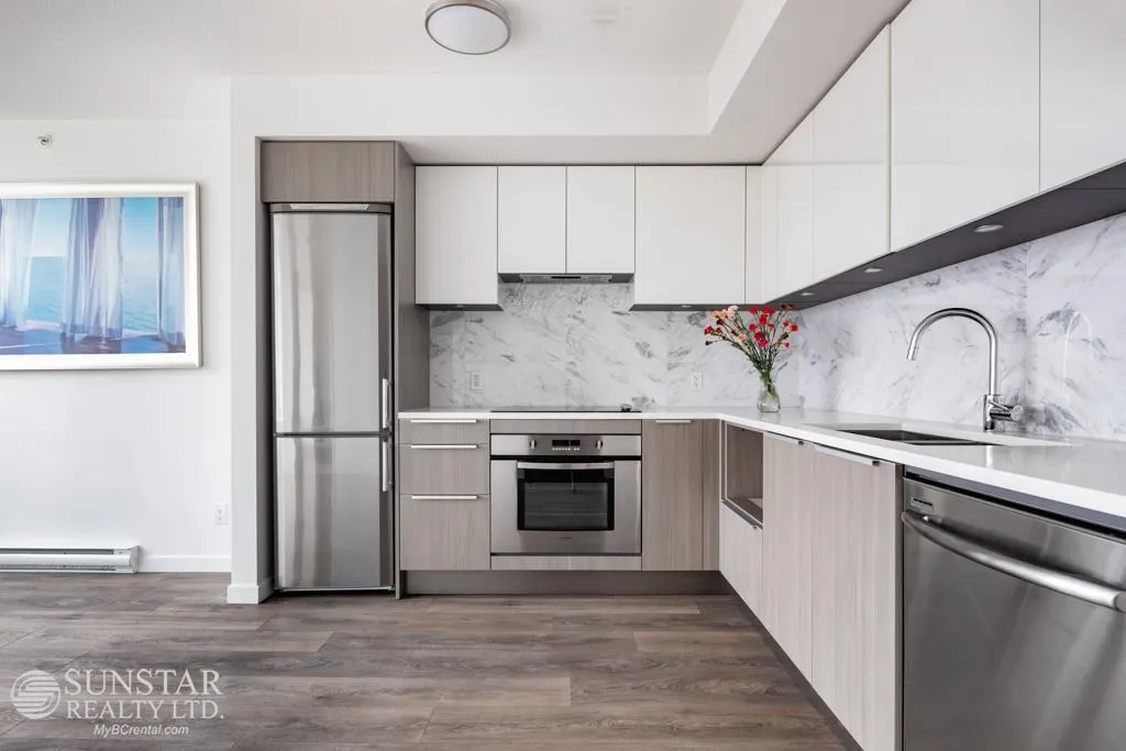 903 6461 Telford Avenue