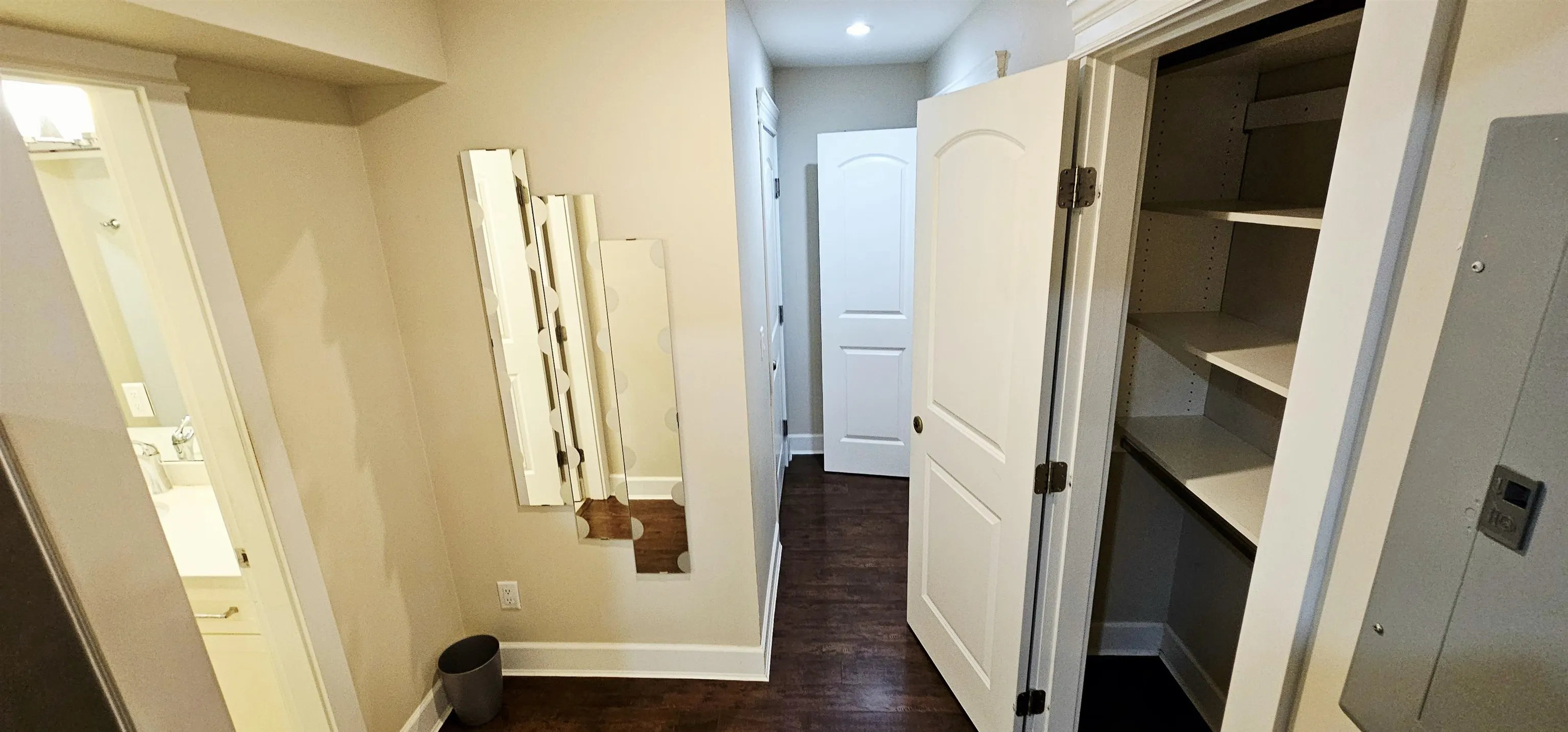 Lower/ 888 Canyon Boulevard