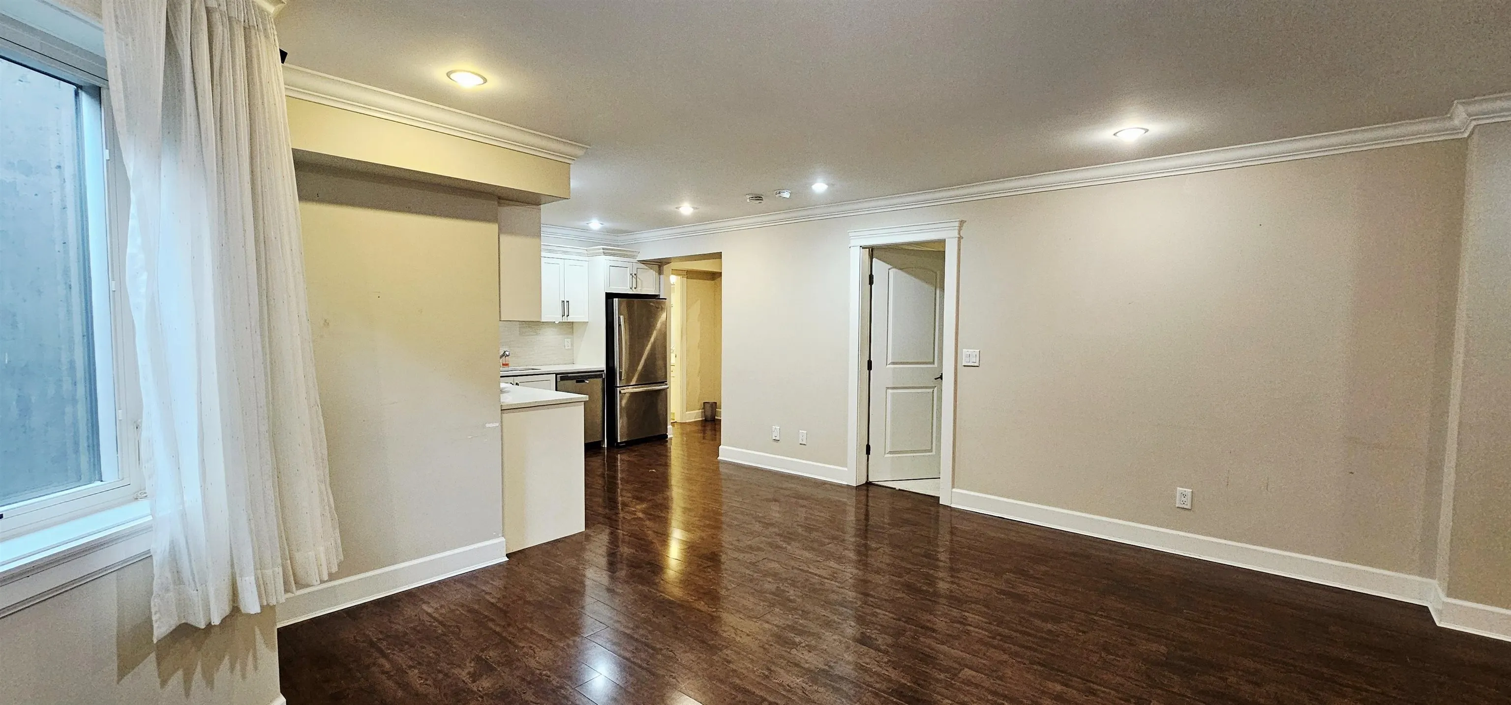 Lower/ 888 Canyon Boulevard