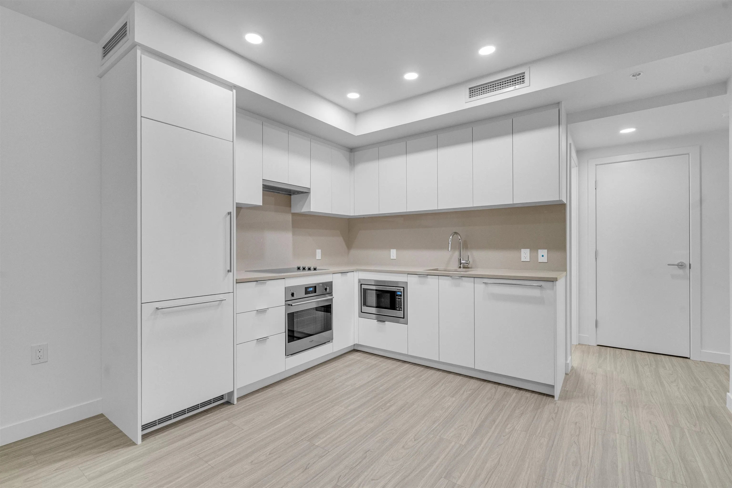 1406 13675 107a Avenue