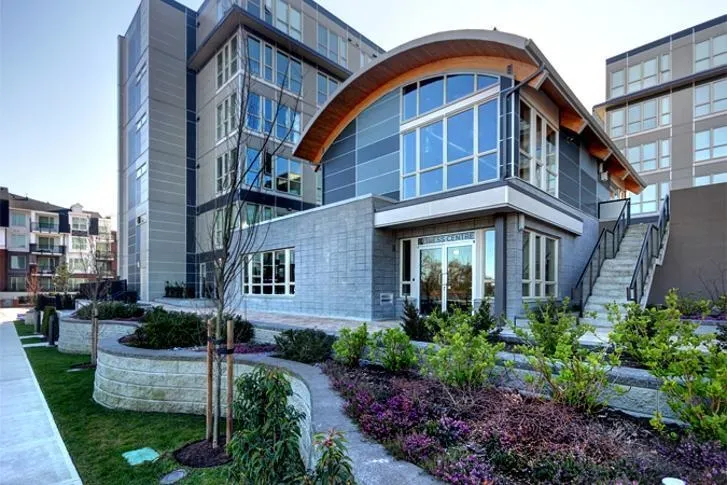 655 4099 Stolberg Street